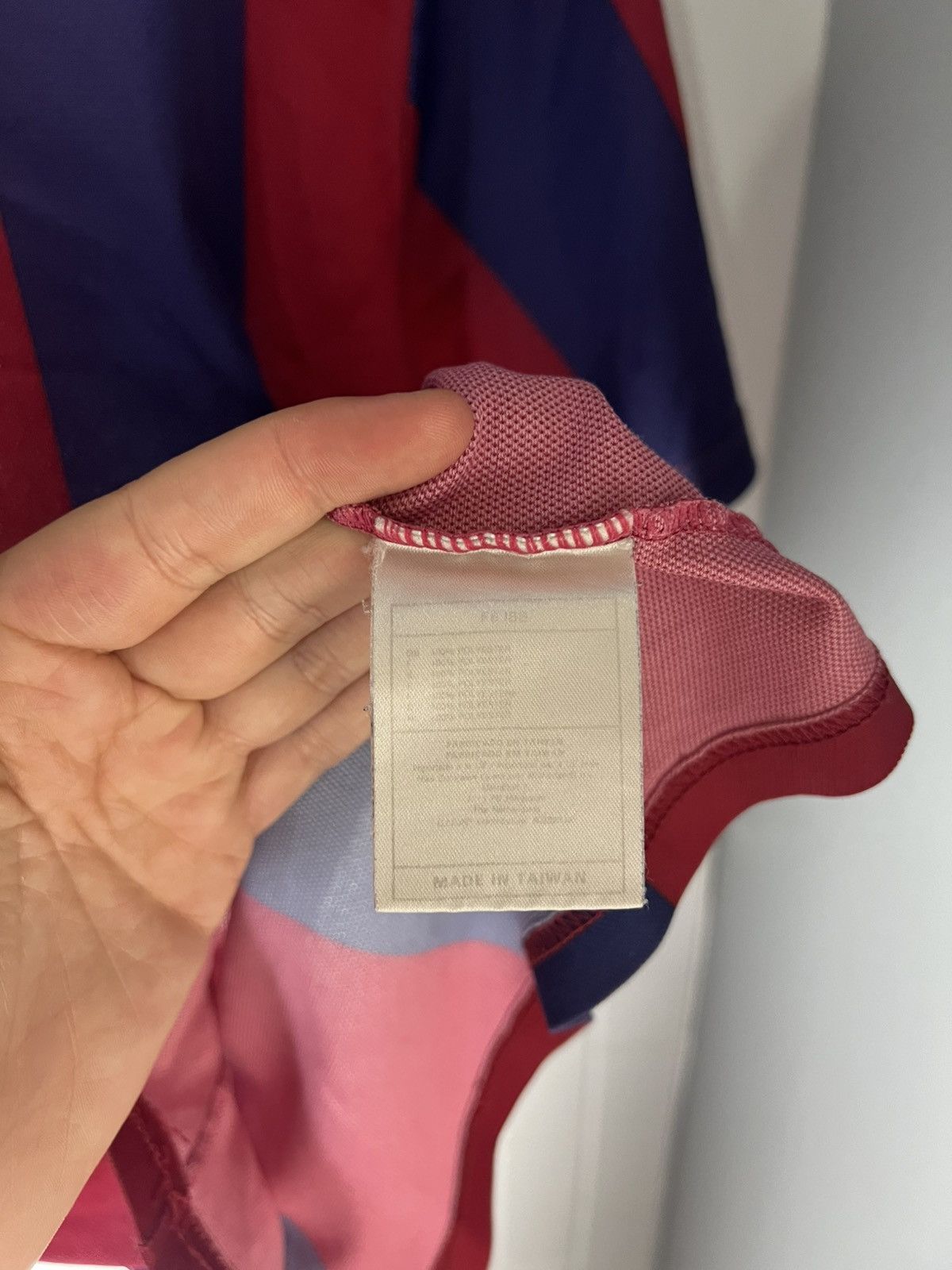 Nike VINTAGE NIKE FC BARCELONA SPAIN SOCCER JERSEY RETRO Y2K 90s Size US XS / EU 42 / 0 - 12 Thumbnail