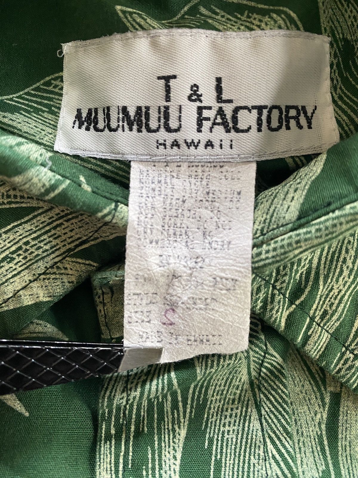 Vintage Vintage 80’s T&L Factory Green Hawaiian Shirt Button Up Size US S / EU 44-46 / 1 - 7 Thumbnail