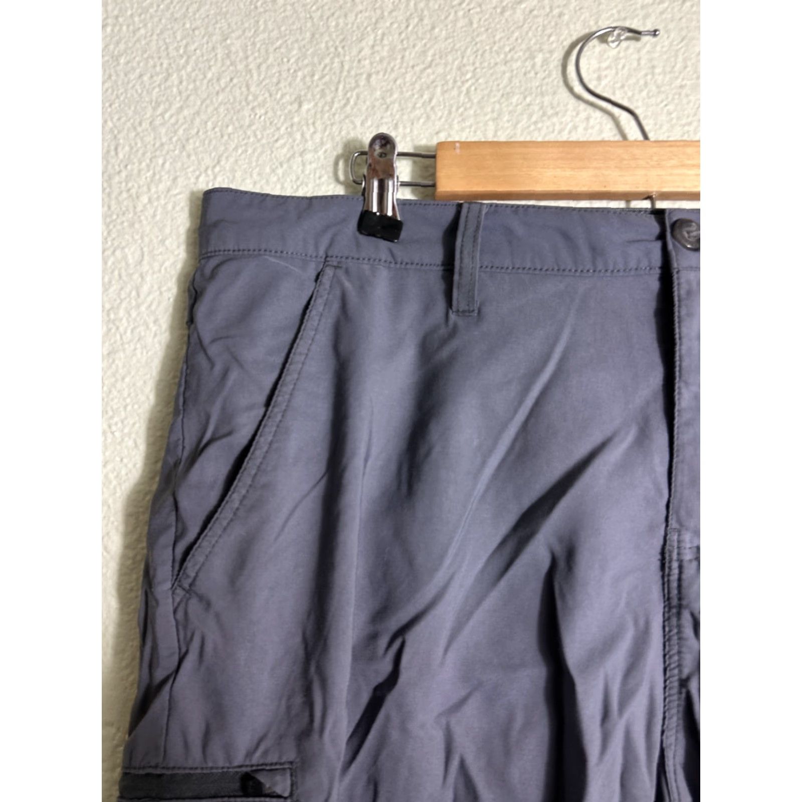 Eddie Bauer Eddie Bauer Mens Cargo Shorts Nylon Gray 38x10 Regular Size Mens Hiking Storage Pocket Size US 38 / EU 54 - 3 Thumbnail