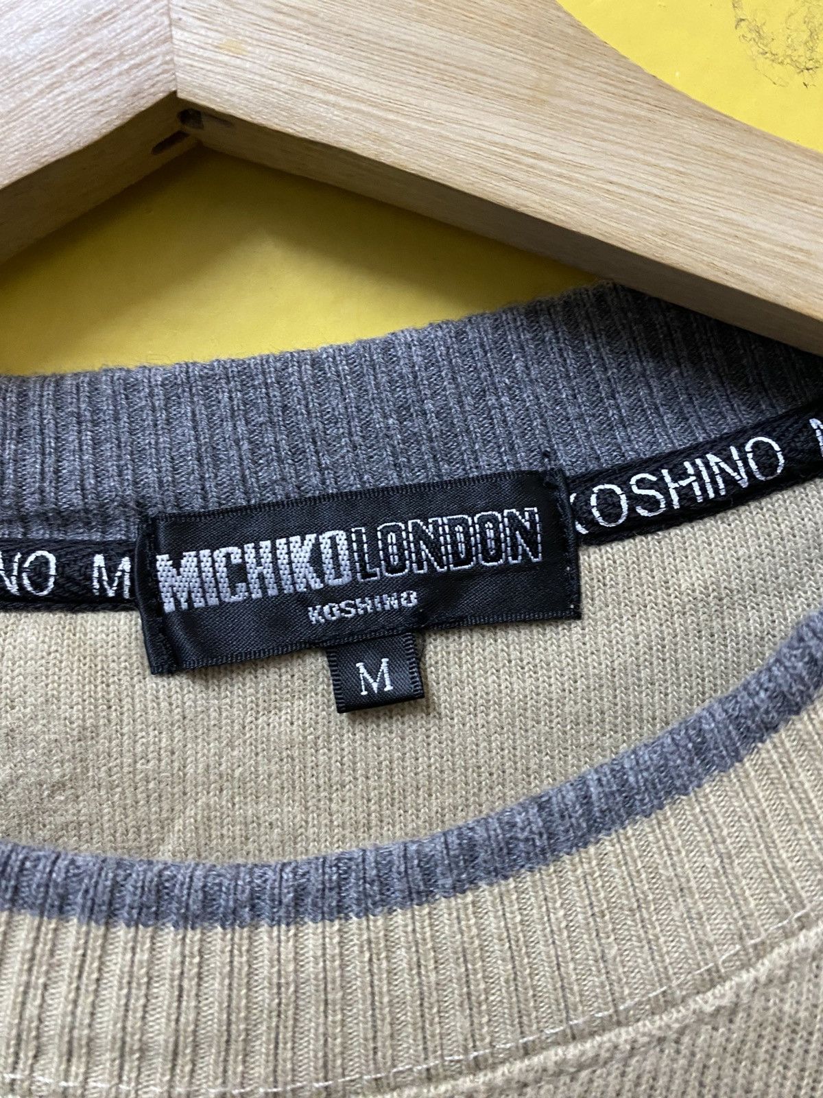 Michiko Koshino London Michiko Koshino London Sweatshirt Crewneck Size US M / EU 48-50 / 2 - 6 Thumbnail