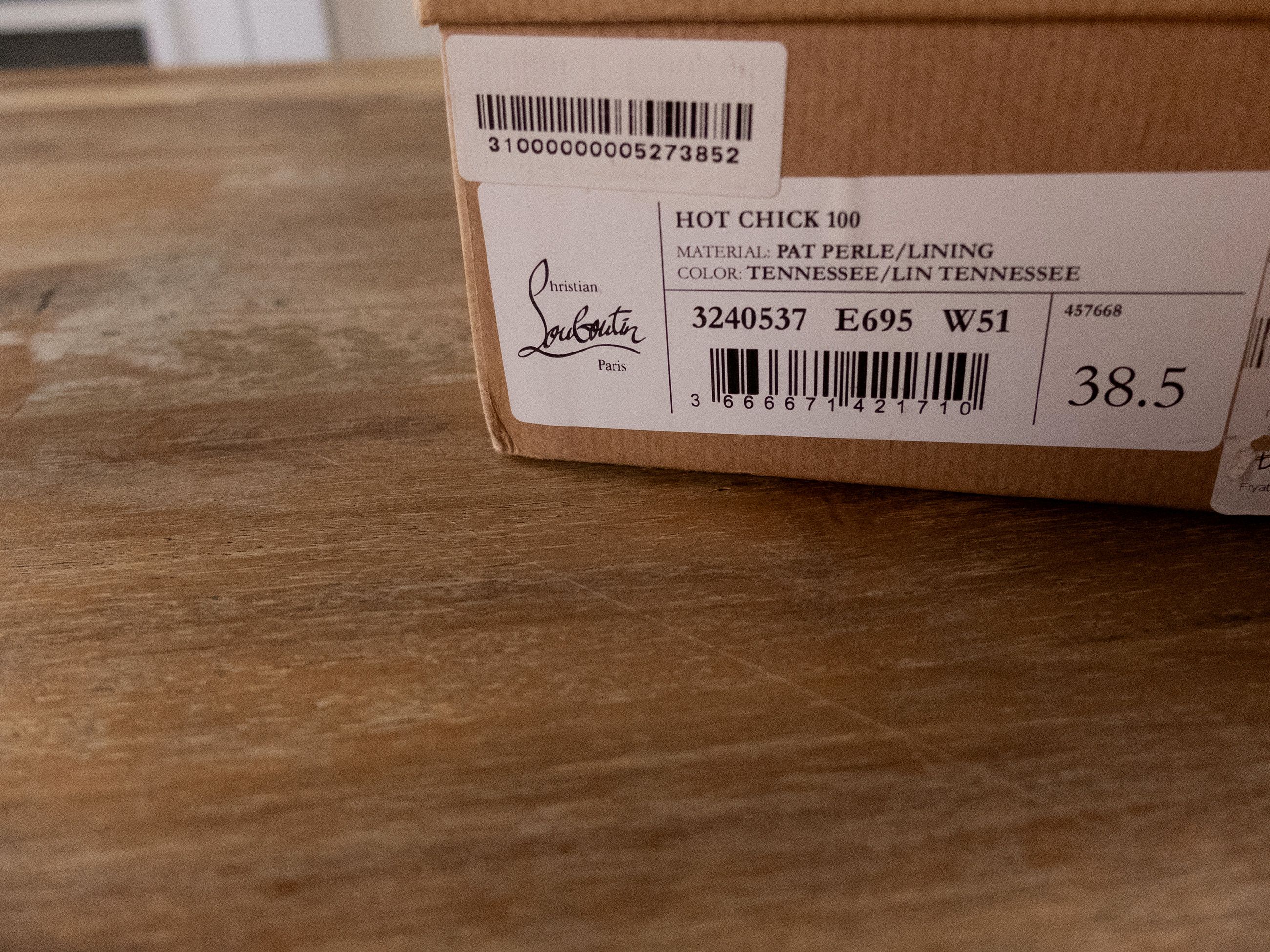 Christian Louboutin CHRISTIAN LOUBOUTIN Hot Chick green patent leather pumps 8.5 Size US 8.5 / IT 38.5 - 13 Thumbnail