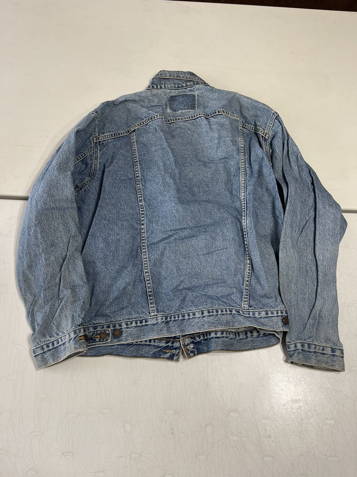 Levi's × Vintage Vintage Levi’s denim trucker jacket Size US XL / EU 56 / 4 - 2 Thumbnail