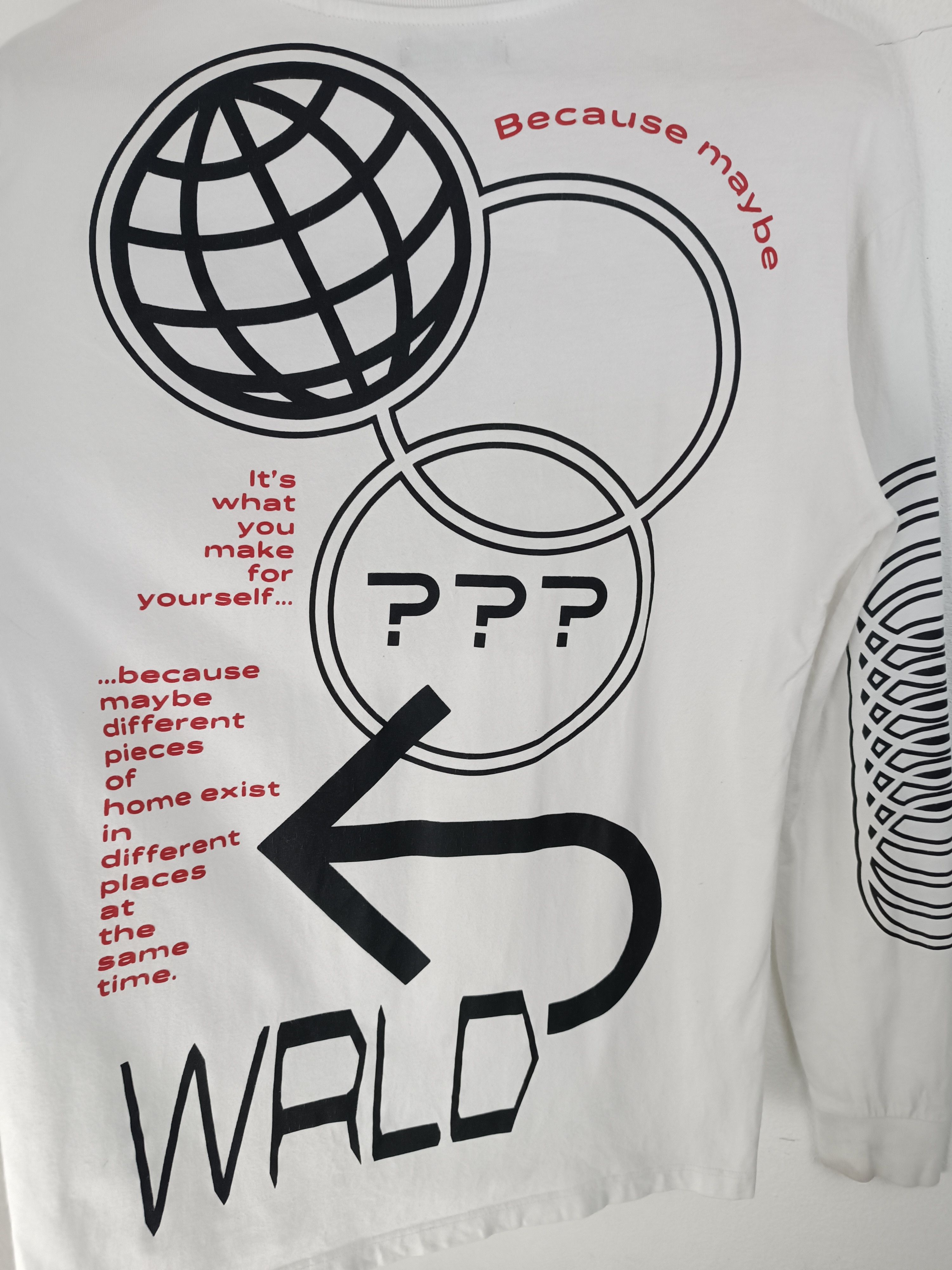 Japanese Brand VINTAGE BERSHKA DISCOVERY RARE DESIGN NASA SPACE TEE Size US M / EU 48-50 / 2 - 7 Thumbnail