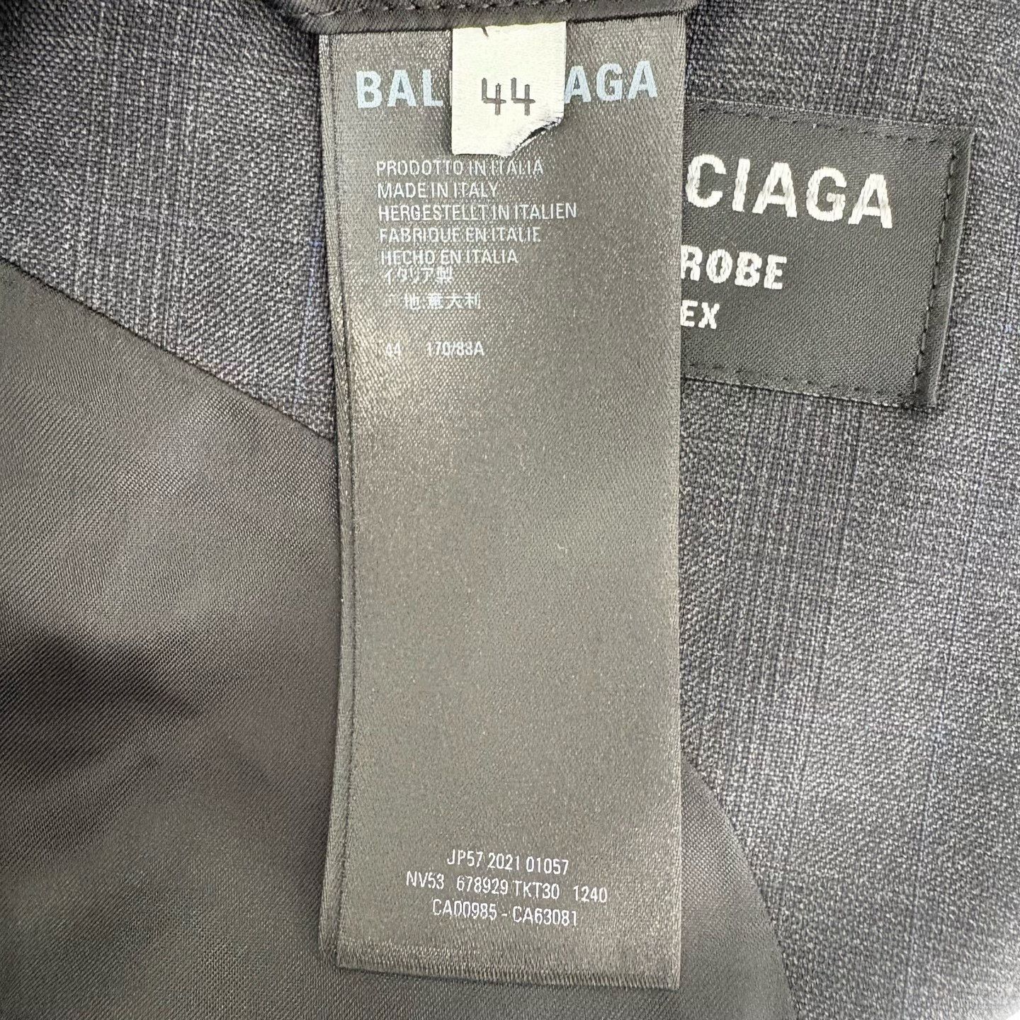 Balenciaga Balenciaga Printed back design, stylish cuffs, suit jacket Size 44R - 4 Thumbnail