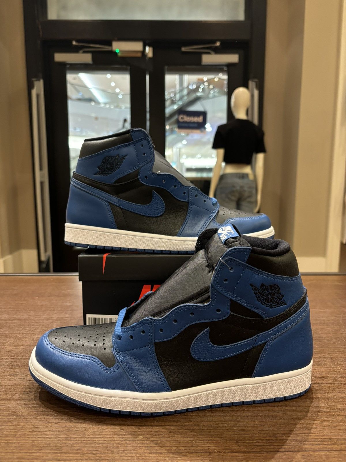 Jordan Retro High OG Dark Marina Blue