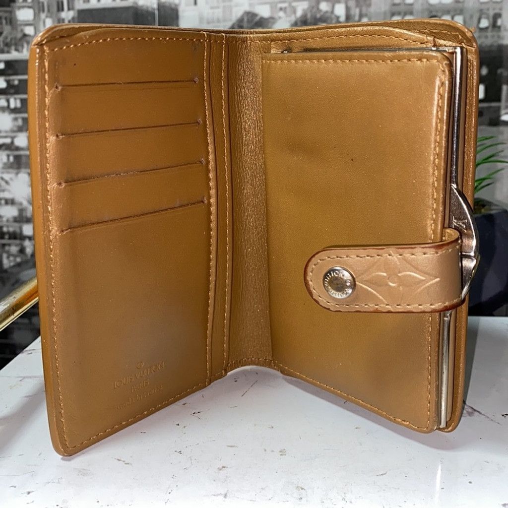 Louis Vuitton Authentic Rare Louis Vuitton Matte Kisslock Wallet Size ONE SIZE - 5 Thumbnail