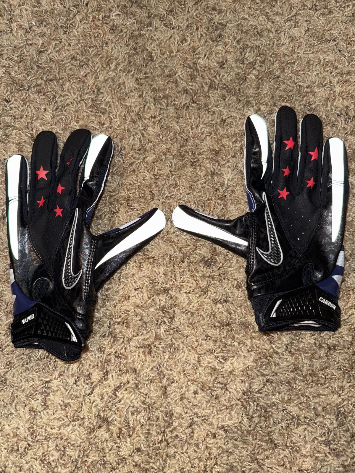 Nike Nike Men’s Oregon Ducks Support Our Troops Team Issue Gloves Size ONE SIZE - 12 Thumbnail
