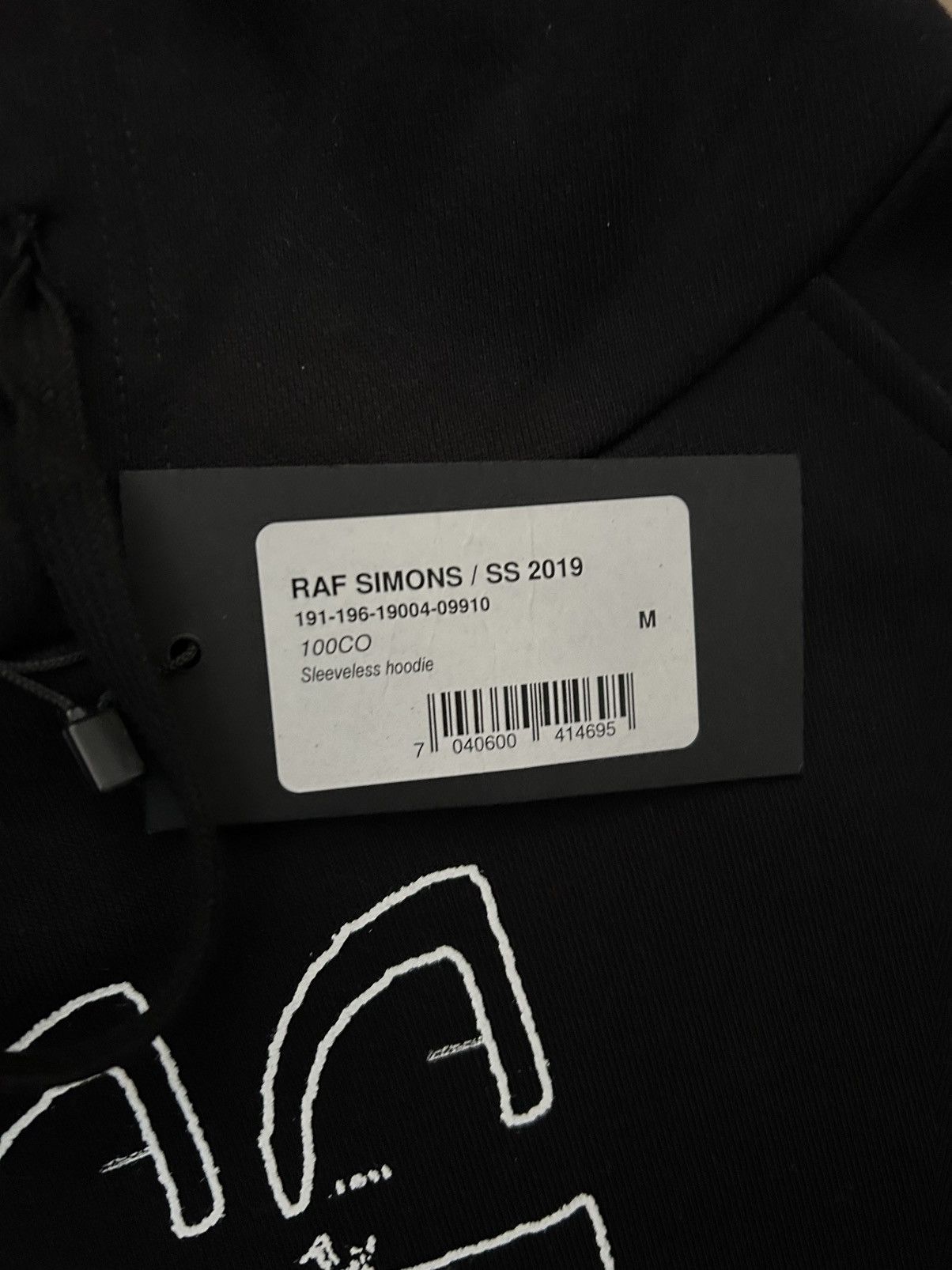 Raf Simons Raf simons sleeveless hoodie runway edition brand new! Size US M / EU 48-50 / 2 - 4 Thumbnail