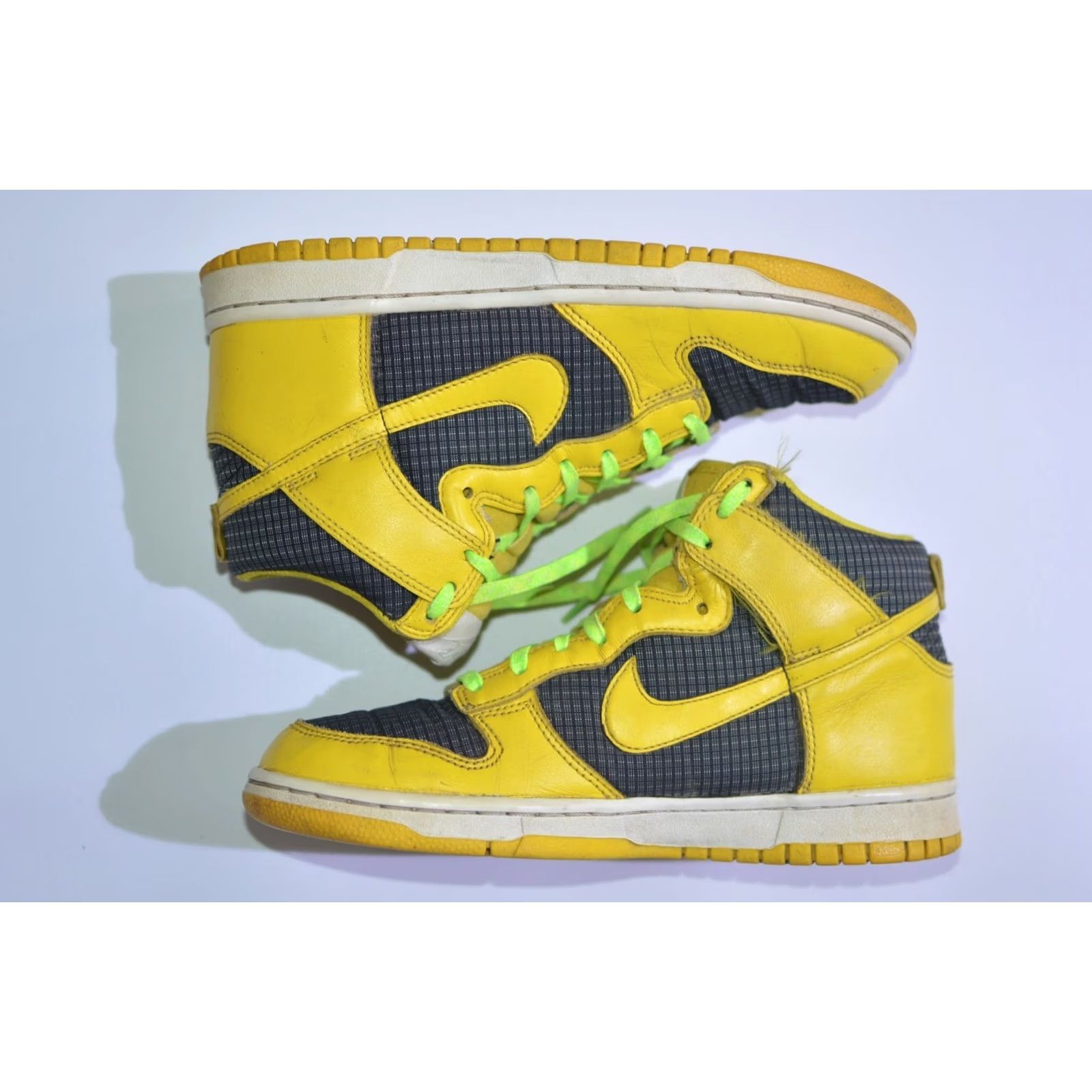 Nike VINTAGE Nike Wmns Dunk High Black Speed Yellow 325203-008 Size US 7.5 Women Sneaker Nike Dunk High Shoes Yellow 90s Womens Size US 9 / IT 39 - 5 Thumbnail
