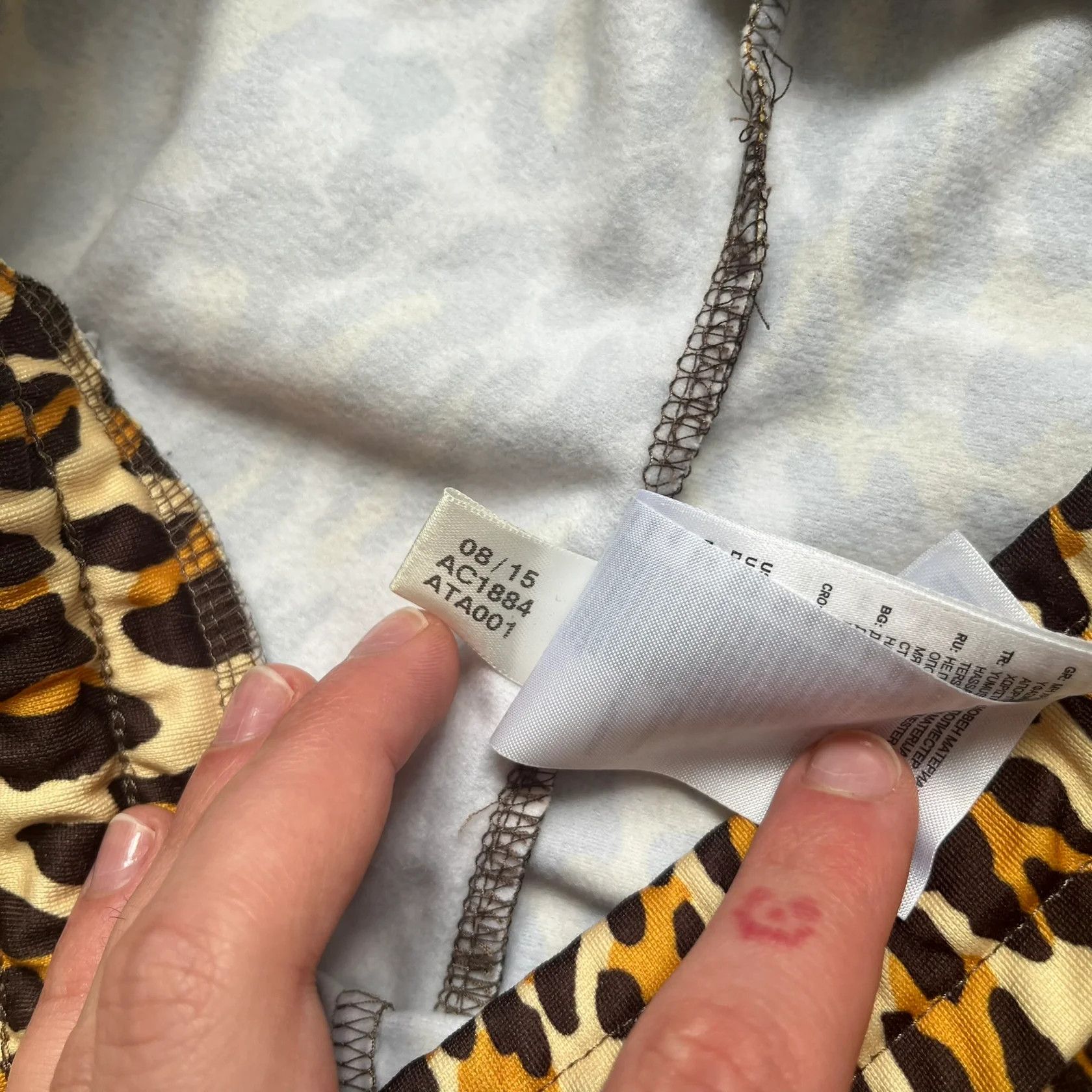 Adidas × Jeremy Scott Adidas Jeremy Scott 2015 Leopard Print Track Pants Size US 34 / EU 50 - 7 Thumbnail