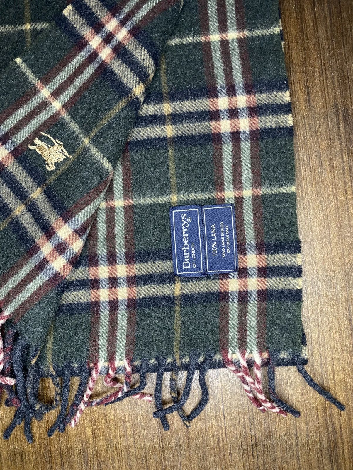Burberry Scarf Burberry Size ONE SIZE - 2 Thumbnail