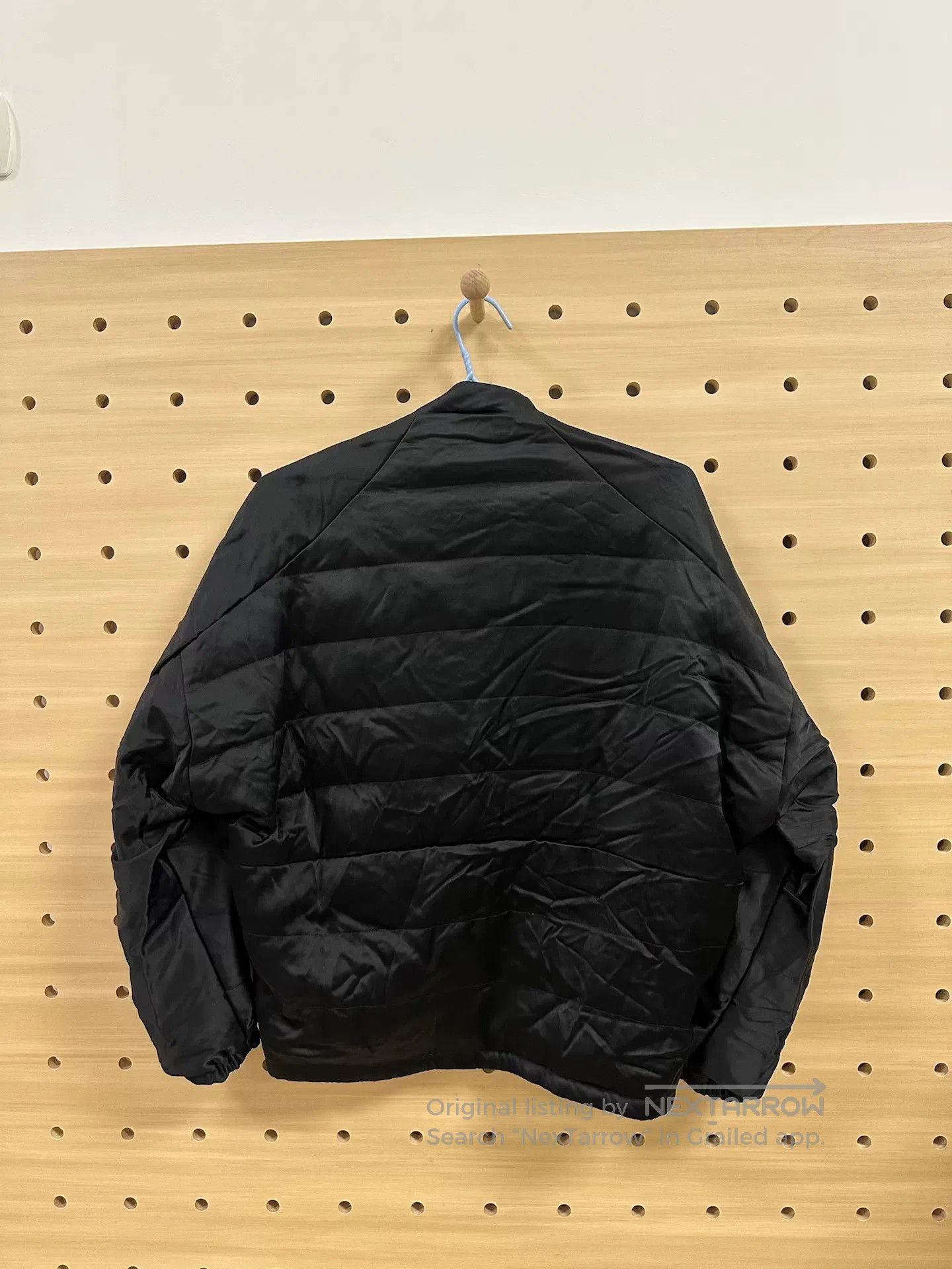 Marimekko Stylish Marisfrog Down Jacket for Men. Size US M / EU 48-50 / 2 - 3 Thumbnail