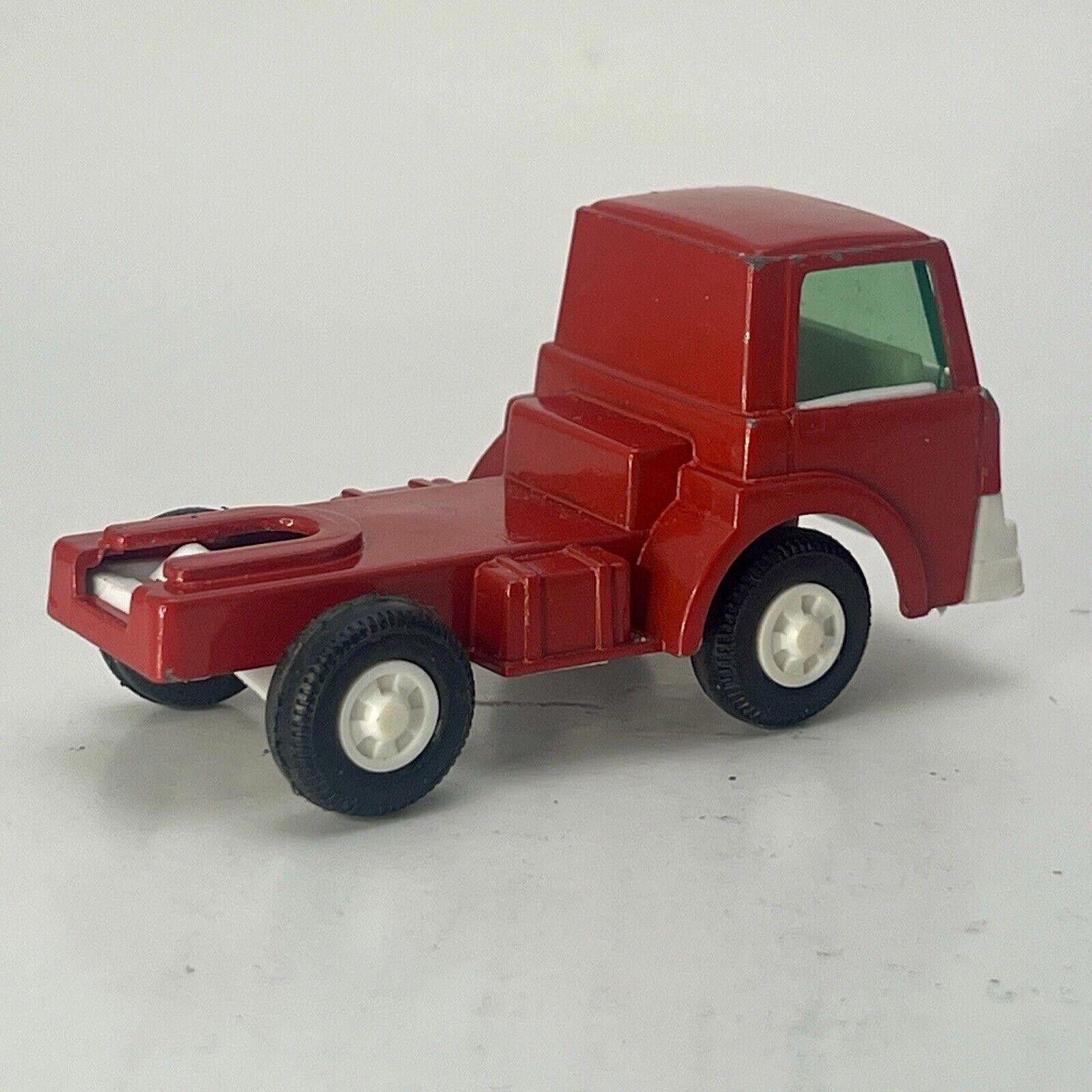 Designer 1970 Tootsietoy Chicago USA Log Truck Red No Trailer RARE Size ONE SIZE - 3 Thumbnail