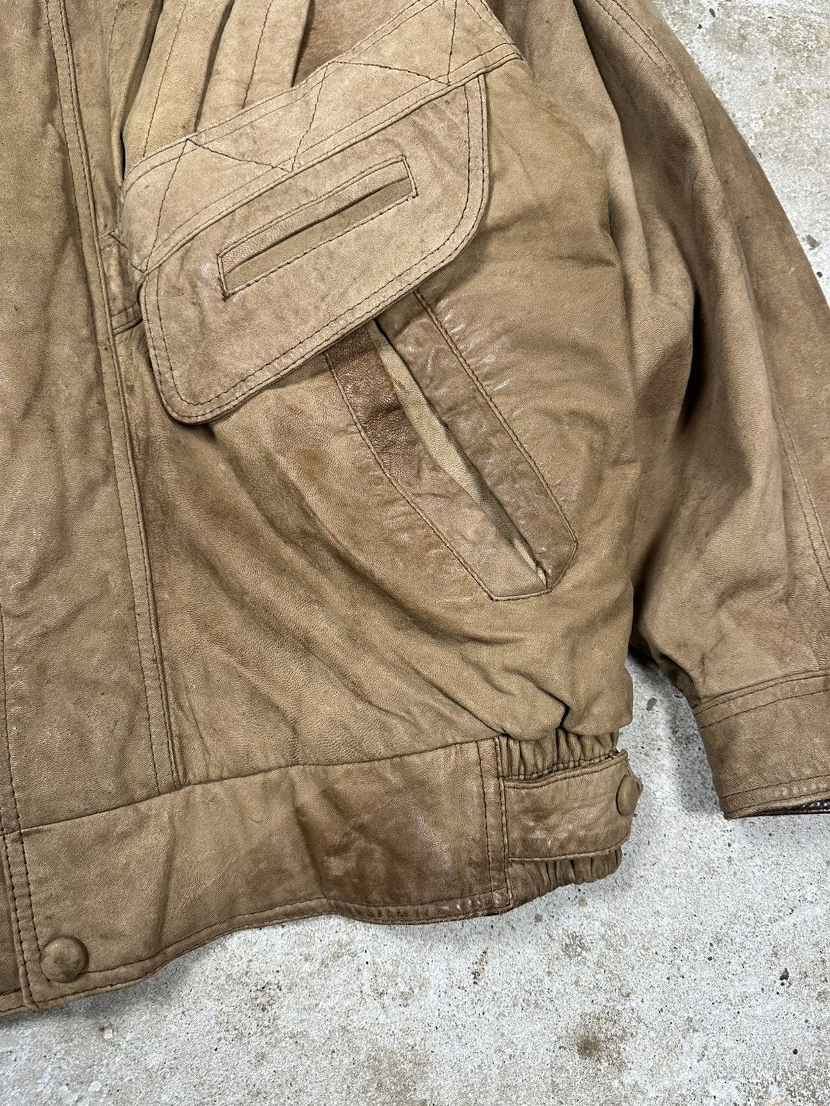 Genuine Leather × Vintage Vintage 90s Brown Distressed Utility Leather Bomber Jacket Size US L / EU 52-54 / 3 - 3 Thumbnail