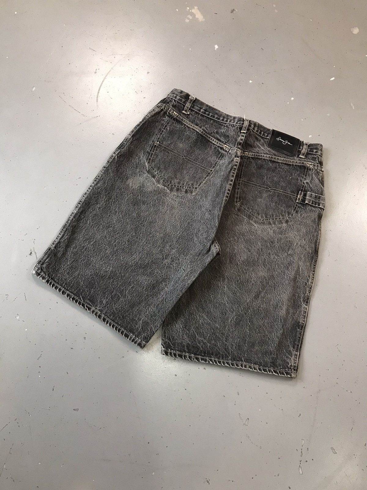 Sean John Vintage faded Sean John skater denim jort Size US 36 / EU 52 - 8 Thumbnail
