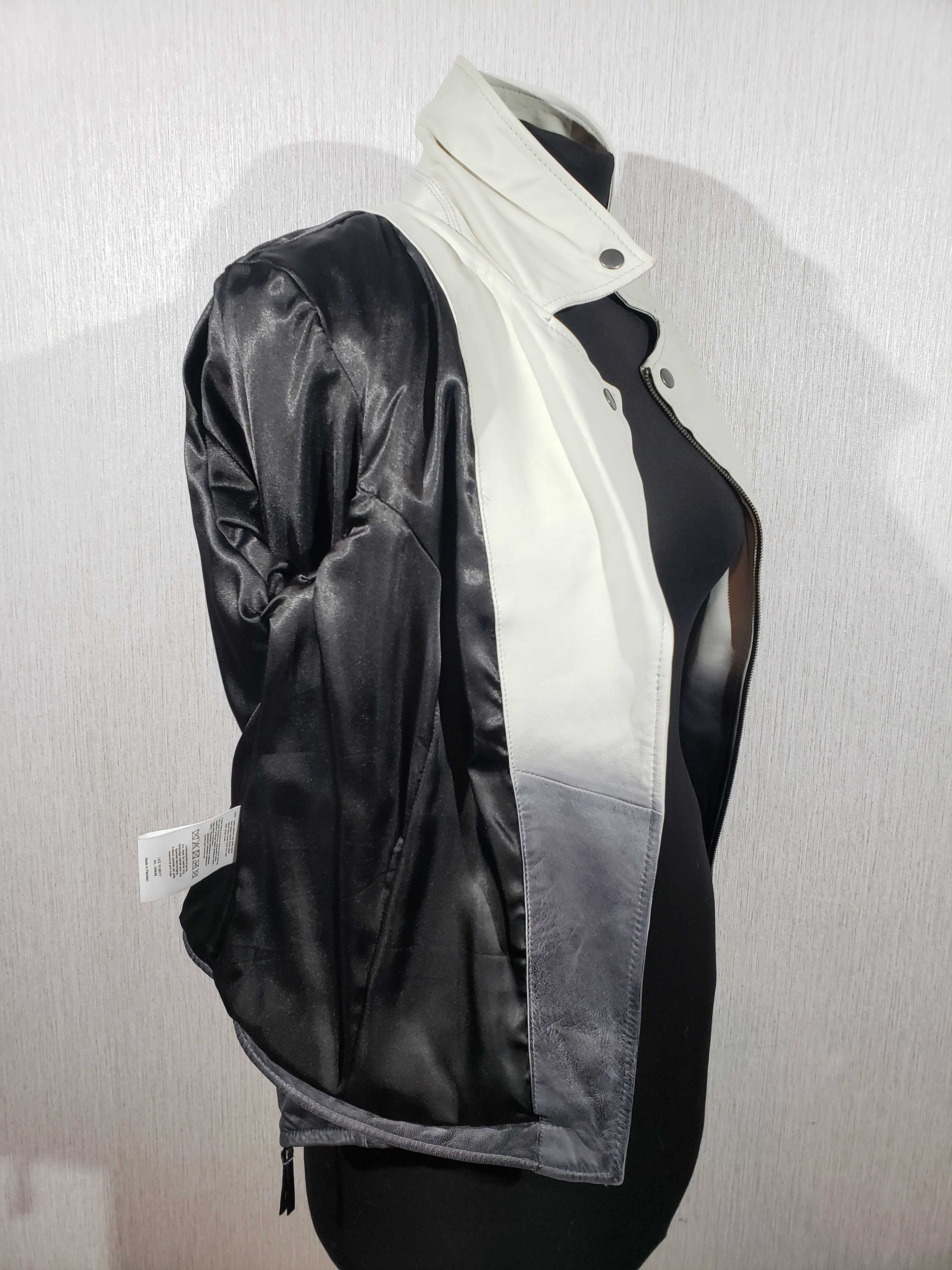 Other Black and white women's biker jacket made of leather. Size M / US 6-8 / IT 42-44 - 6 Thumbnail