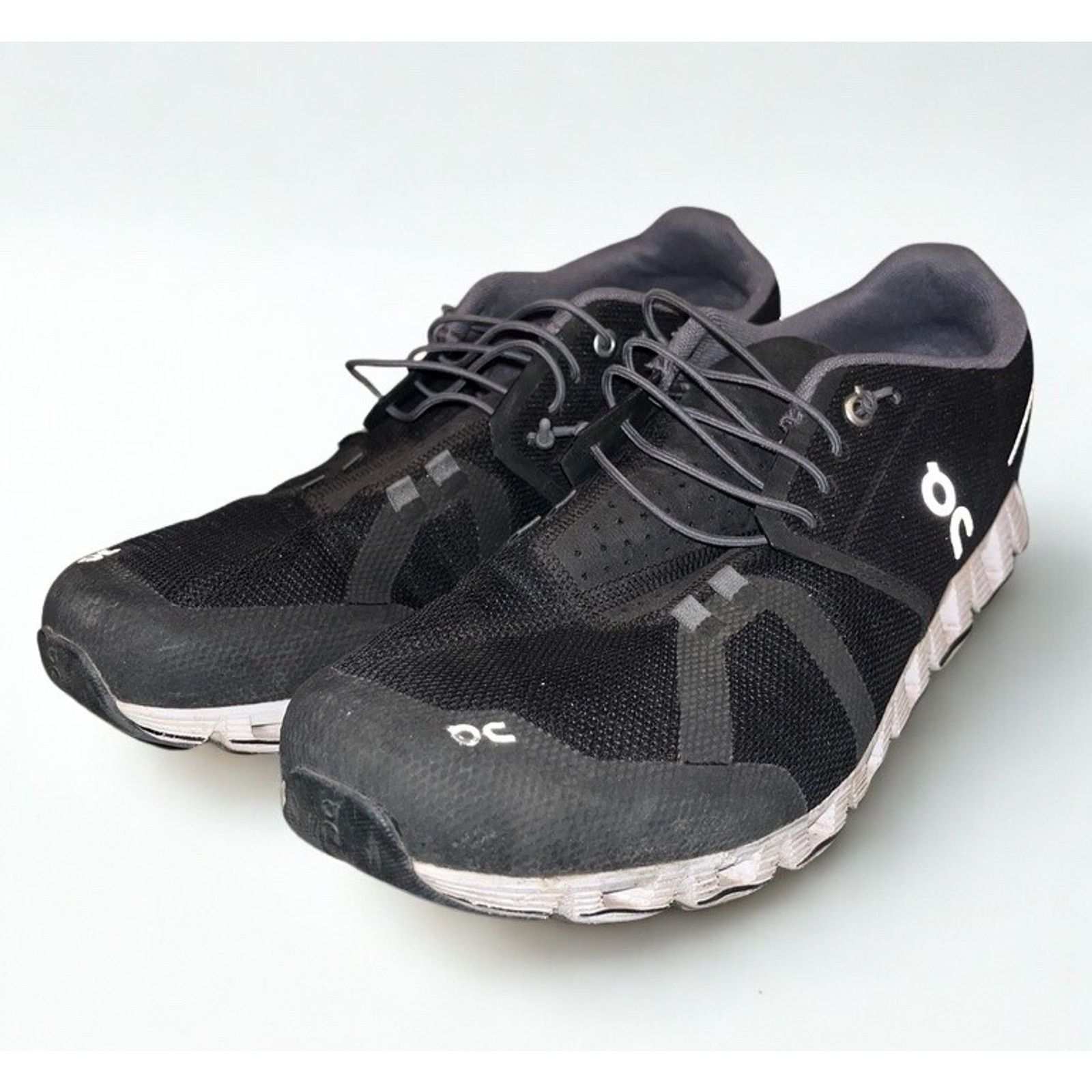 On On Cloud 5 Running Shoes Men’s 11.5 Black White Sneakers EUC Size US 11.5 / EU 44-45 - 4 Thumbnail