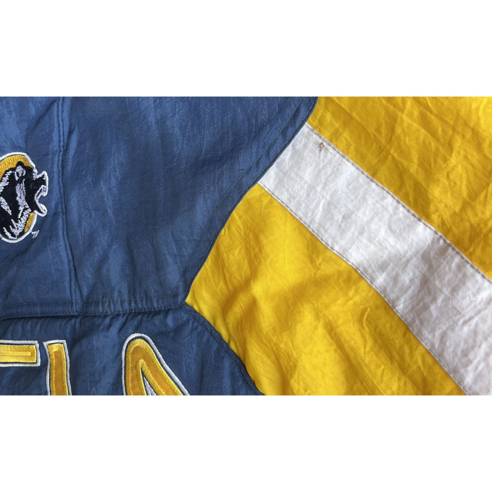 NCAA × Starter UCLA Bruins 90s STARTER puffer Pullover 1/2 XL navy vintage Size US XL / EU 56 / 4 - 4 Thumbnail