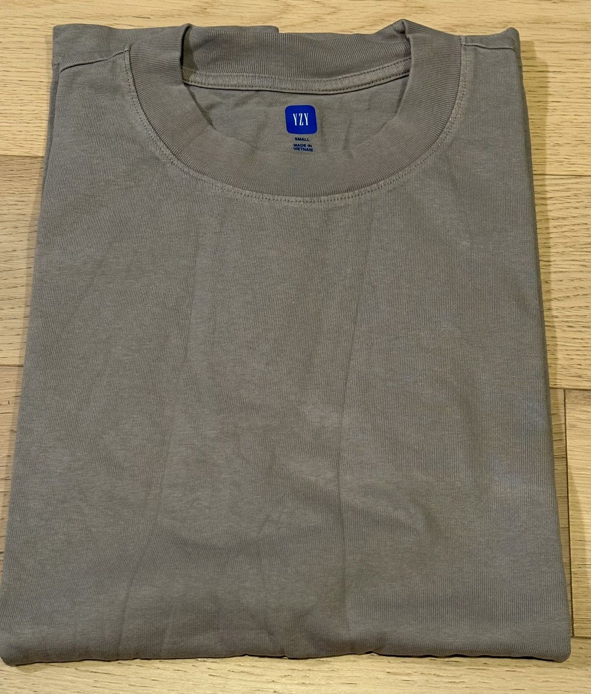 Gap × Yeezy Yeezy Gap Blank Tee H02 Light Gray Small Size US S / EU 44-46 / 1 - 1 Thumbnail