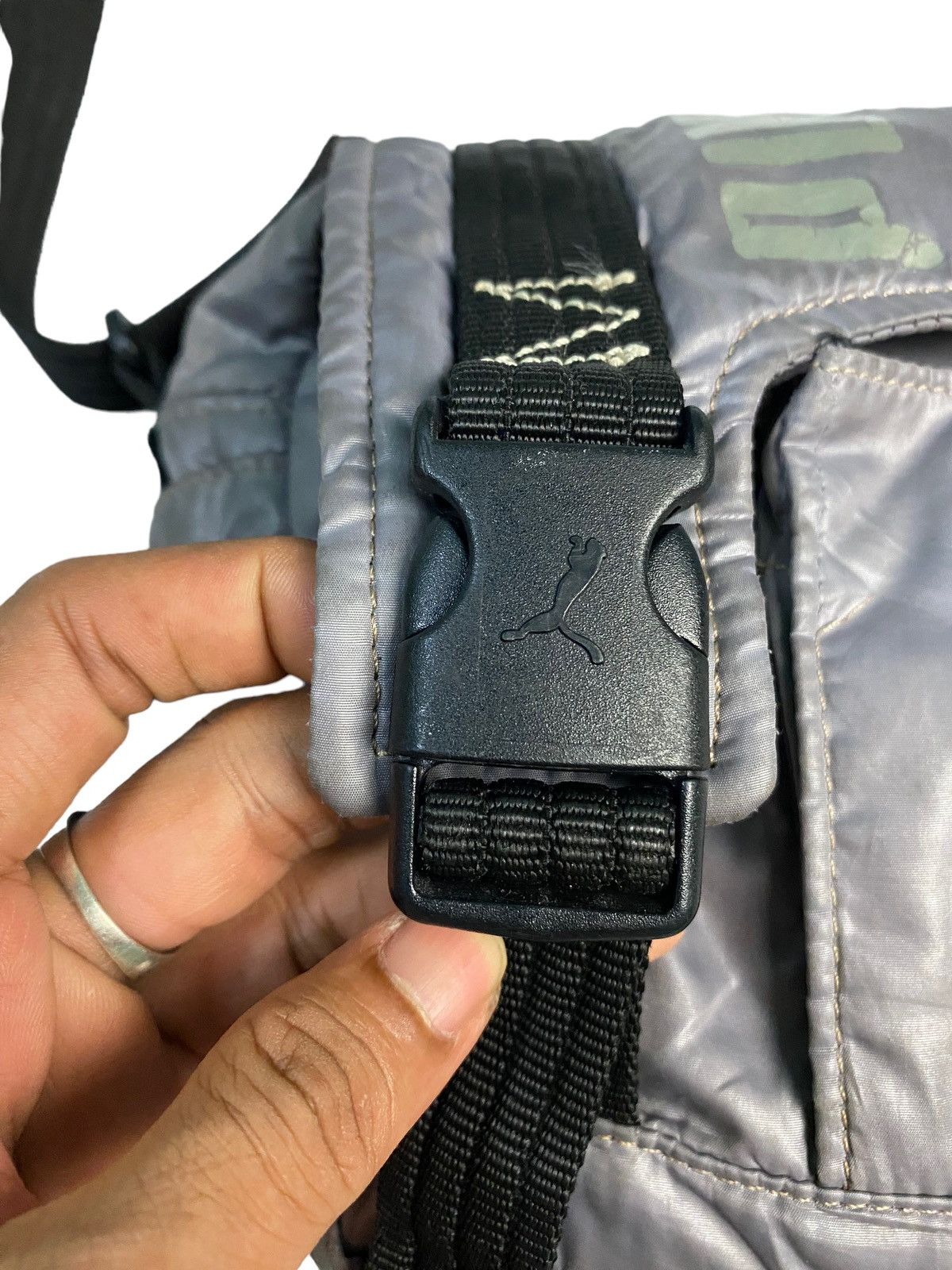 Puma × Vintage ✅ FREE HANDKERCHIEF ✅ PUMA sling / crossbody bag Size ONE SIZE - 4 Thumbnail