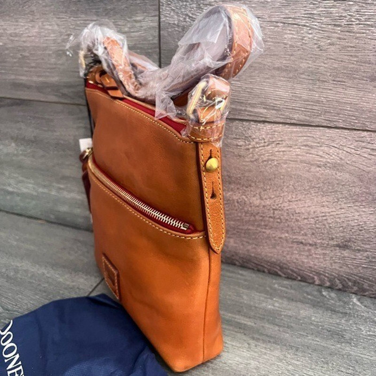 Dooney & Bourke Dooney & Bourke Florentine Huntington Letter bag A463685 Size ONE SIZE - 2 Thumbnail