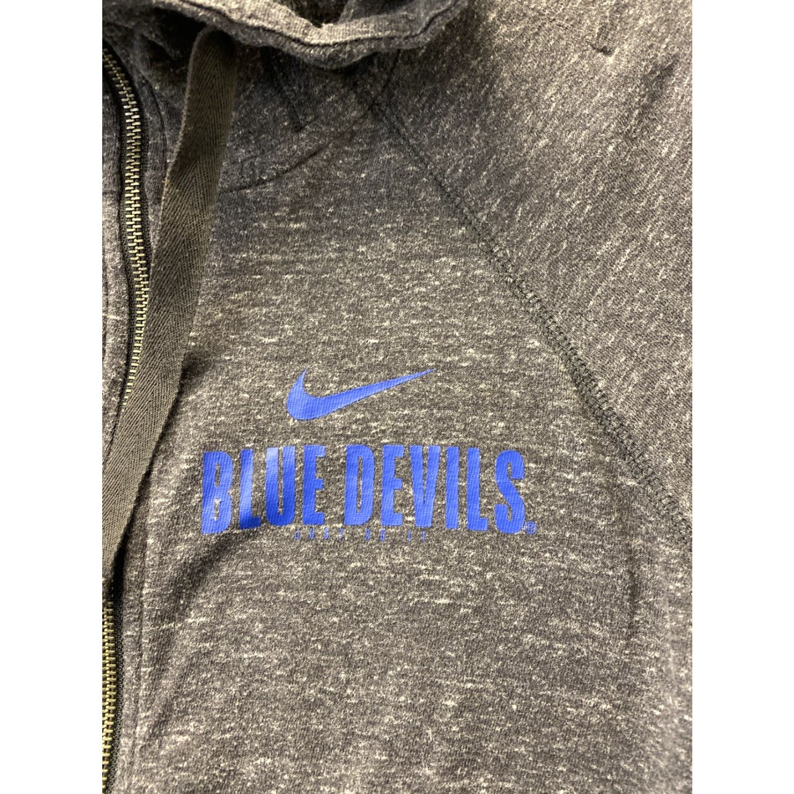 Nike Nike Hoodie Women Medium Gray Fleece Sweater Outdoor Hiking Gym Activewear Size M / US 6-8 / IT 42-44 - 2 Thumbnail