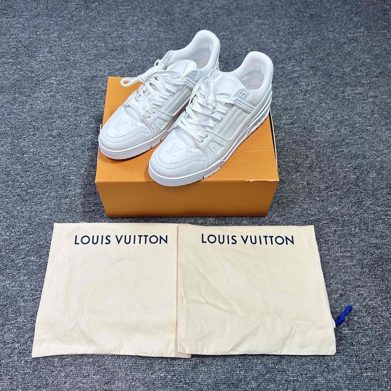 Louis Vuitton Louis Vuitton 2-2508 Size US 10.5 / EU 43-44 - 6 Thumbnail