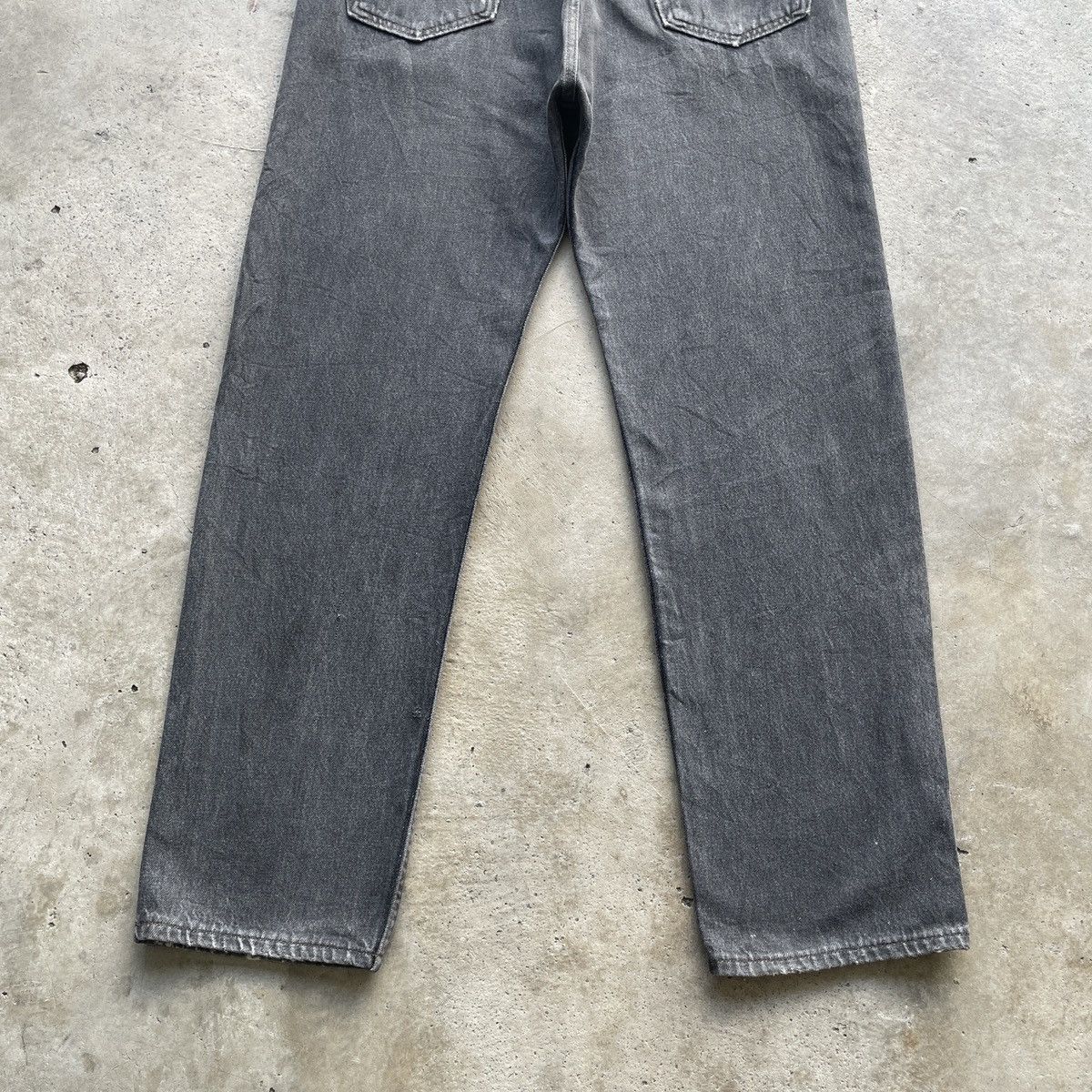 Levi's Vintage Clothing 90s Vintage Levi’s 501 USA Black Faded Jeans Pants W34x29 Size US 34 / EU 50 - 11 Thumbnail