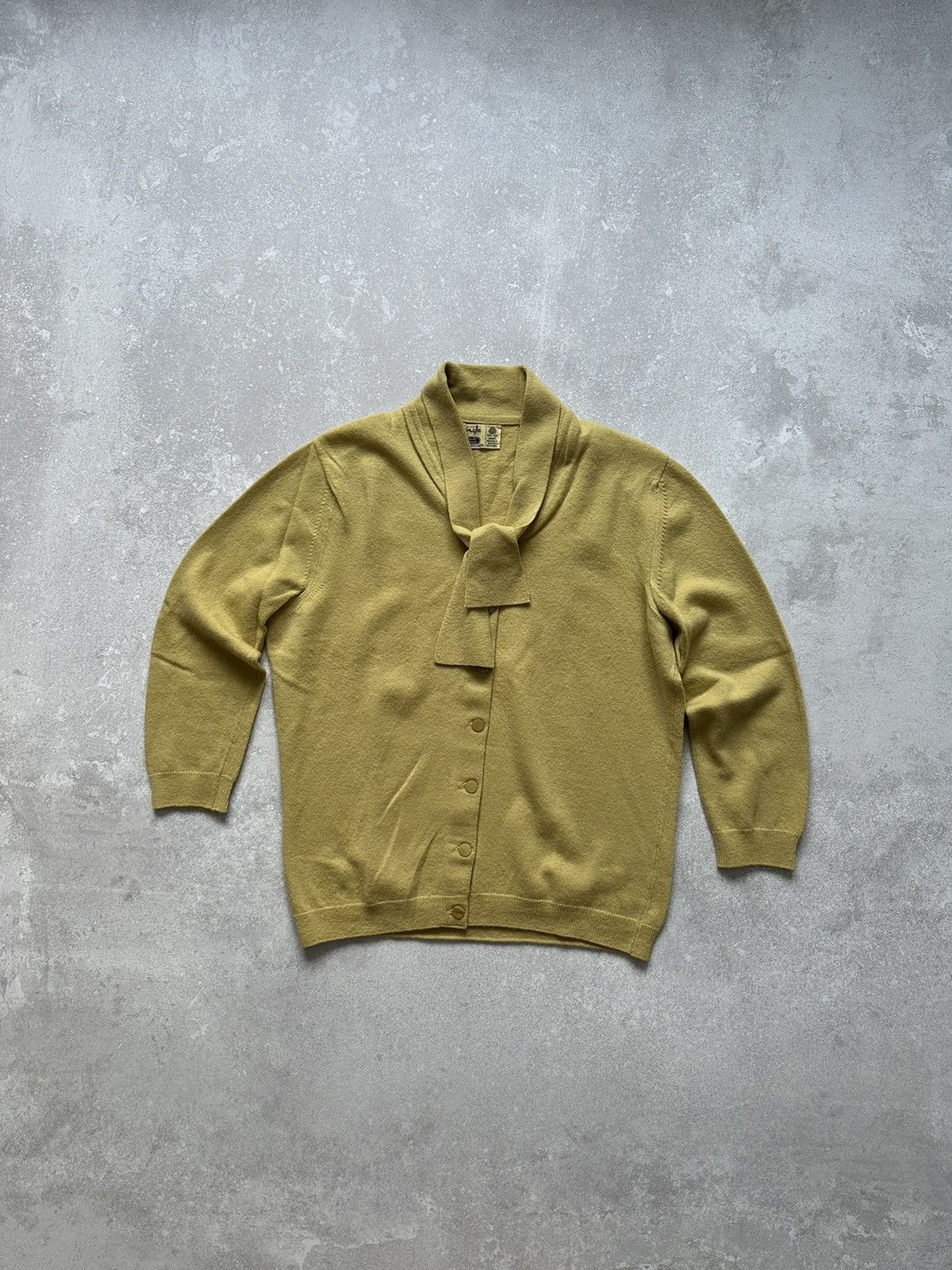 Pringle Of Scotland × Vintage Sweater Pringle made in Scotland Vintage size 40 Size S / US 4 / IT 40 - 1 Thumbnail