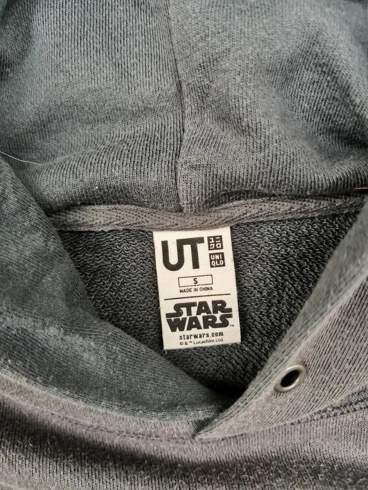 Japanese Brand × Star Wars × Uniqlo UT Uniqlo Star Wars Big Logo Hoodie Sweatshirt Size US S / EU 44-46 / 1 - 3 Thumbnail