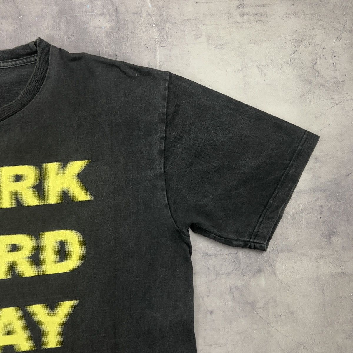 Other Rare! Vintage Work Hard Play Hard 3D Logo Tee 00s Size US L / EU 52-54 / 3 - 5 Thumbnail