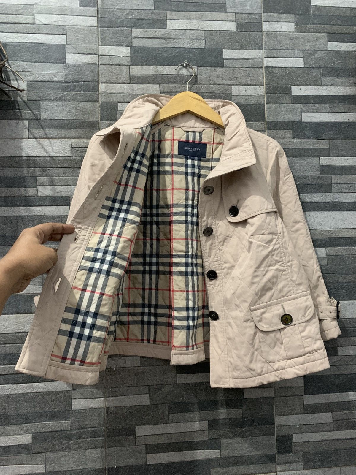 Burberry Burberry Quilted Puffer Jacket Size M / US 6-8 / IT 42-44 - 4 Thumbnail