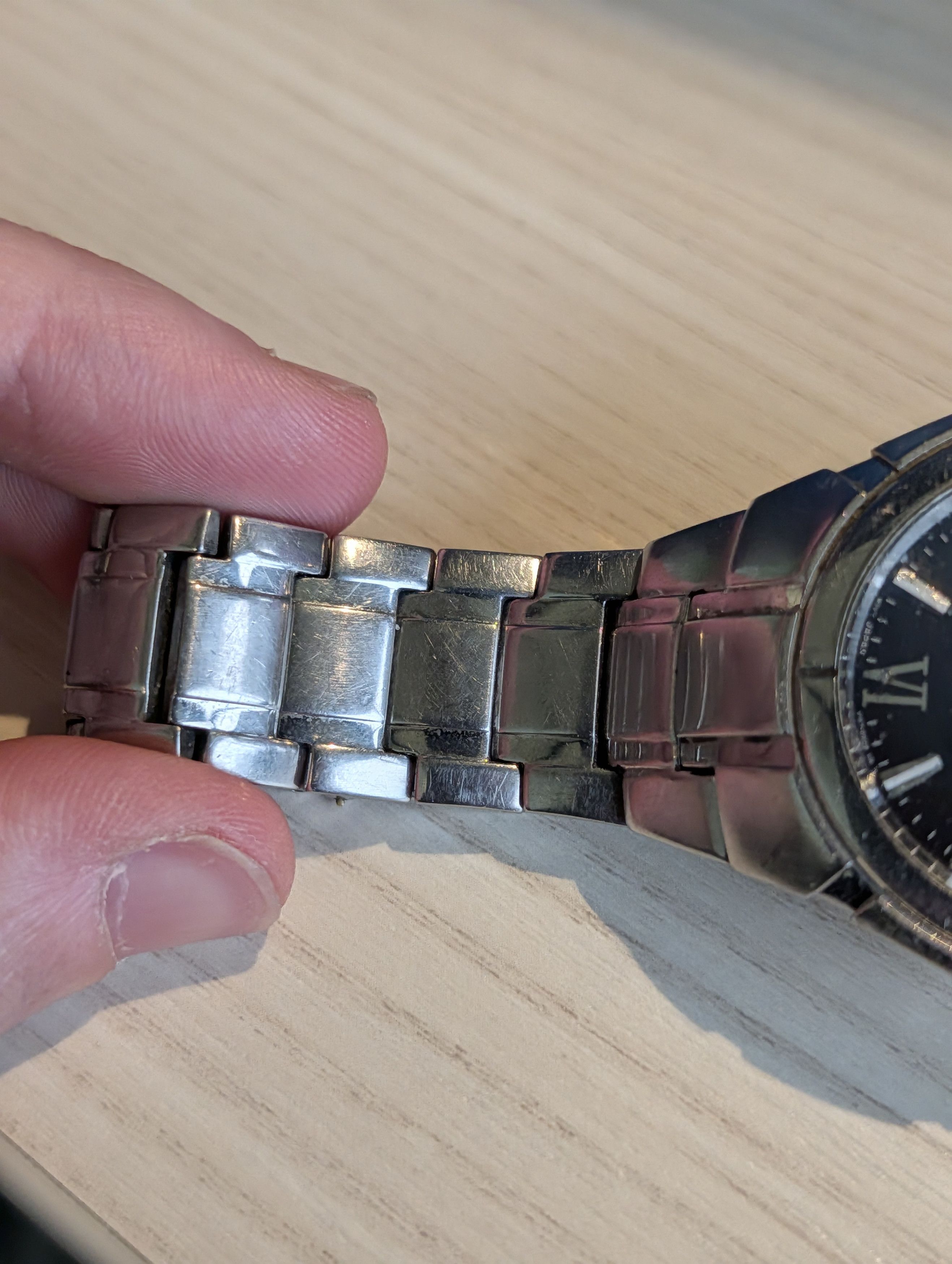 Seiko Seiko Solar 100M Date Complication Black Dial Watch Size ONE SIZE - 4 Thumbnail