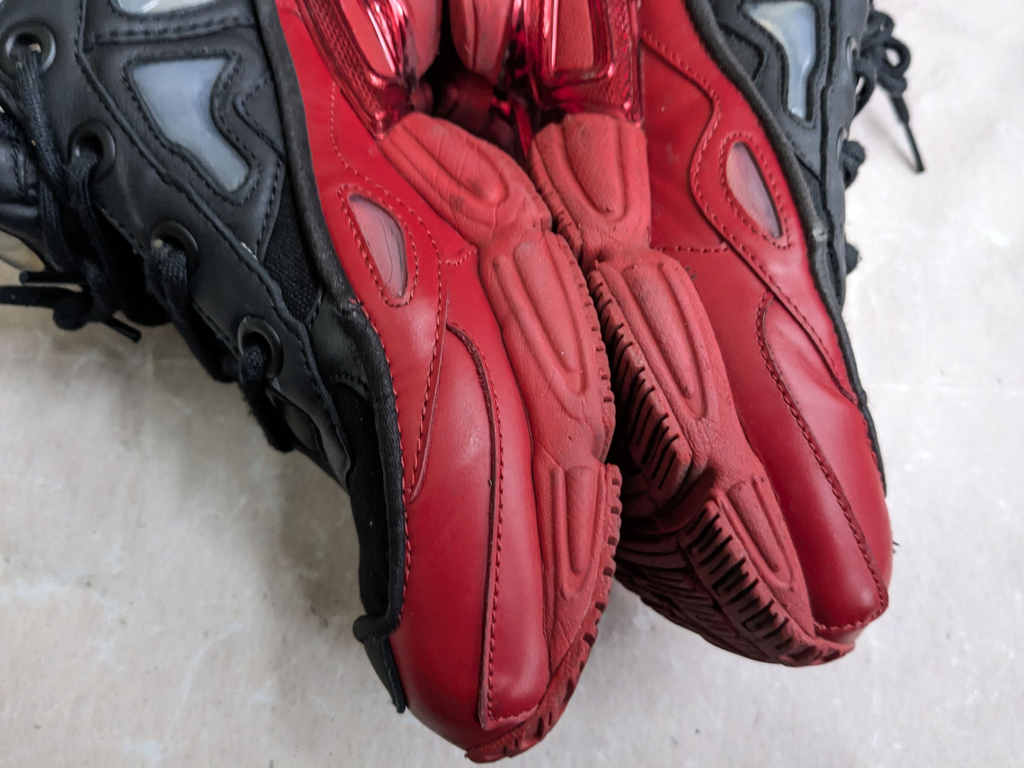 Raf Simons Adidas Raf Simons Ozweego 3 Black Scarlet DA8775 Black 7 Size US 7 / EU 40 - 12 Thumbnail