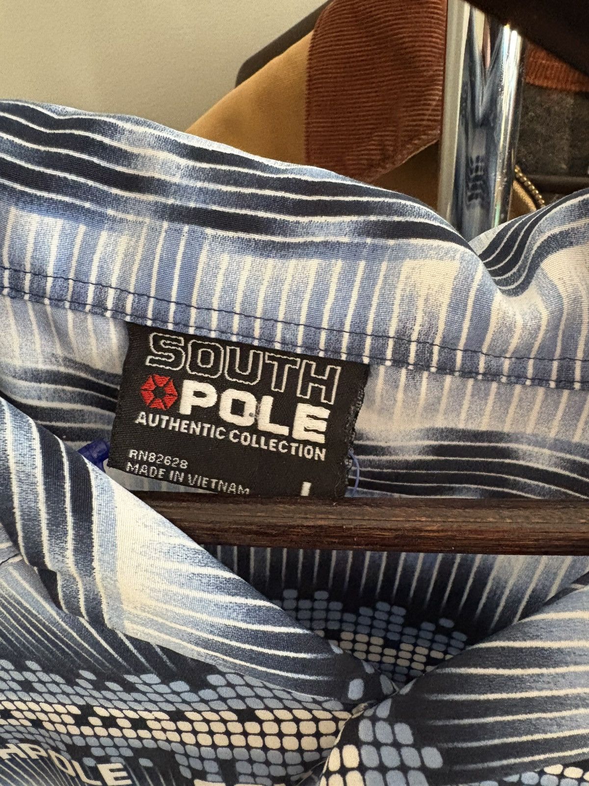 Southpole SOUTHPOLE DIGITAL BUTTON UP Size US L / EU 52-54 / 3 - 2 Thumbnail