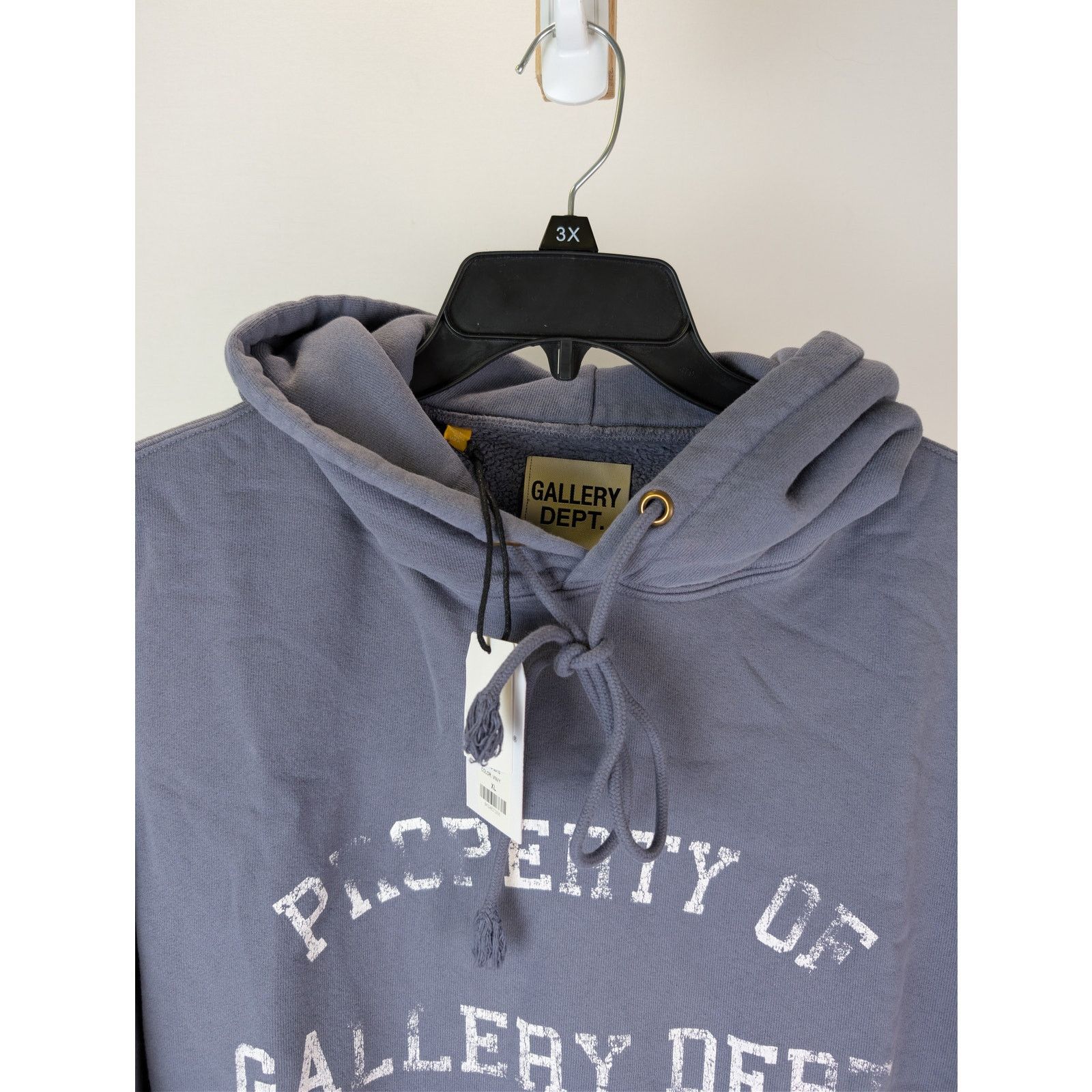 Gallery Dept. o1rshd1 Property of Gallery Dept Logo Hoodie in VNVY Size US XL / EU 56 / 4 - 7 Thumbnail