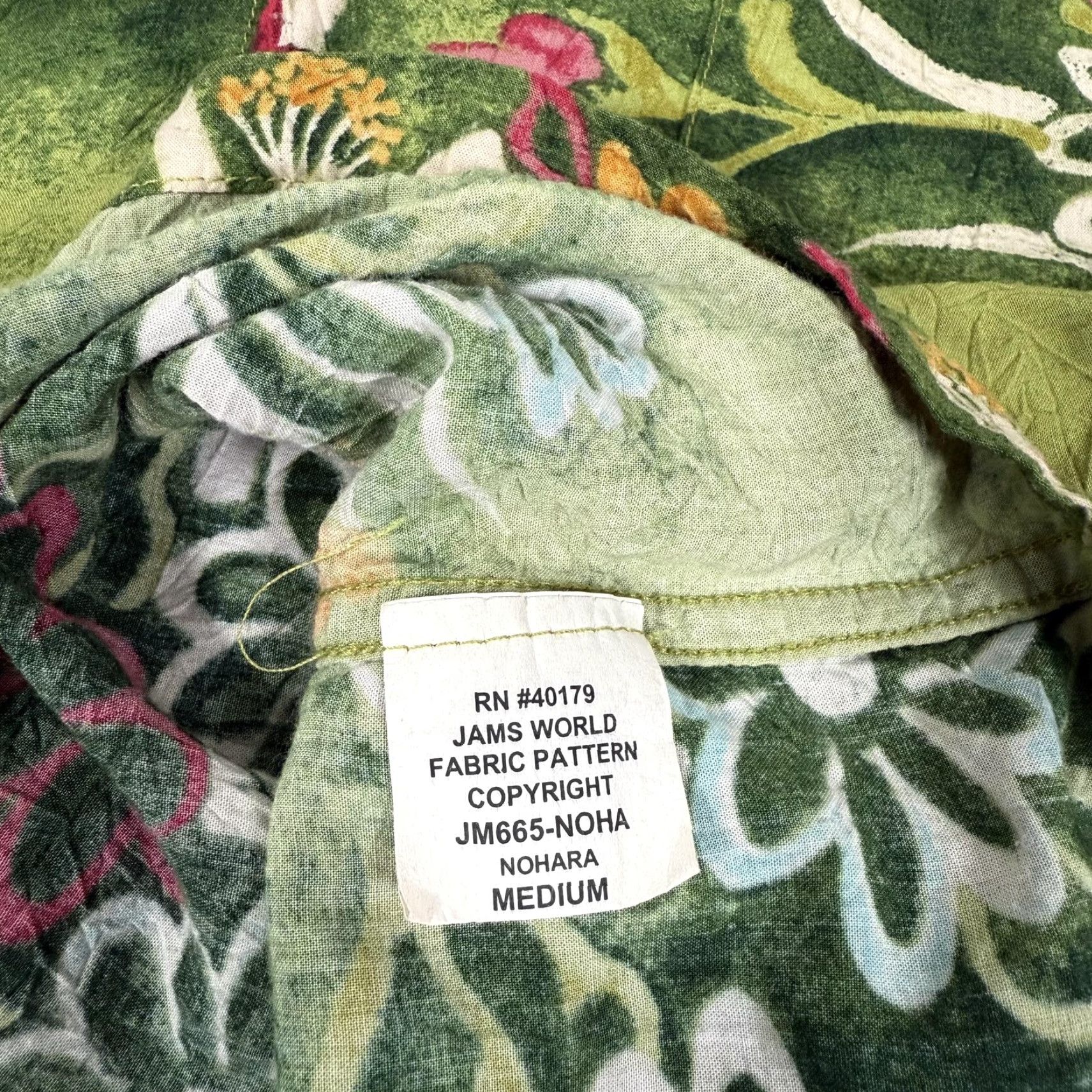 VINTAGE Jams World Shirt Mens Medium Green Hawaiian Aloha Floral Rayon 90s Mens