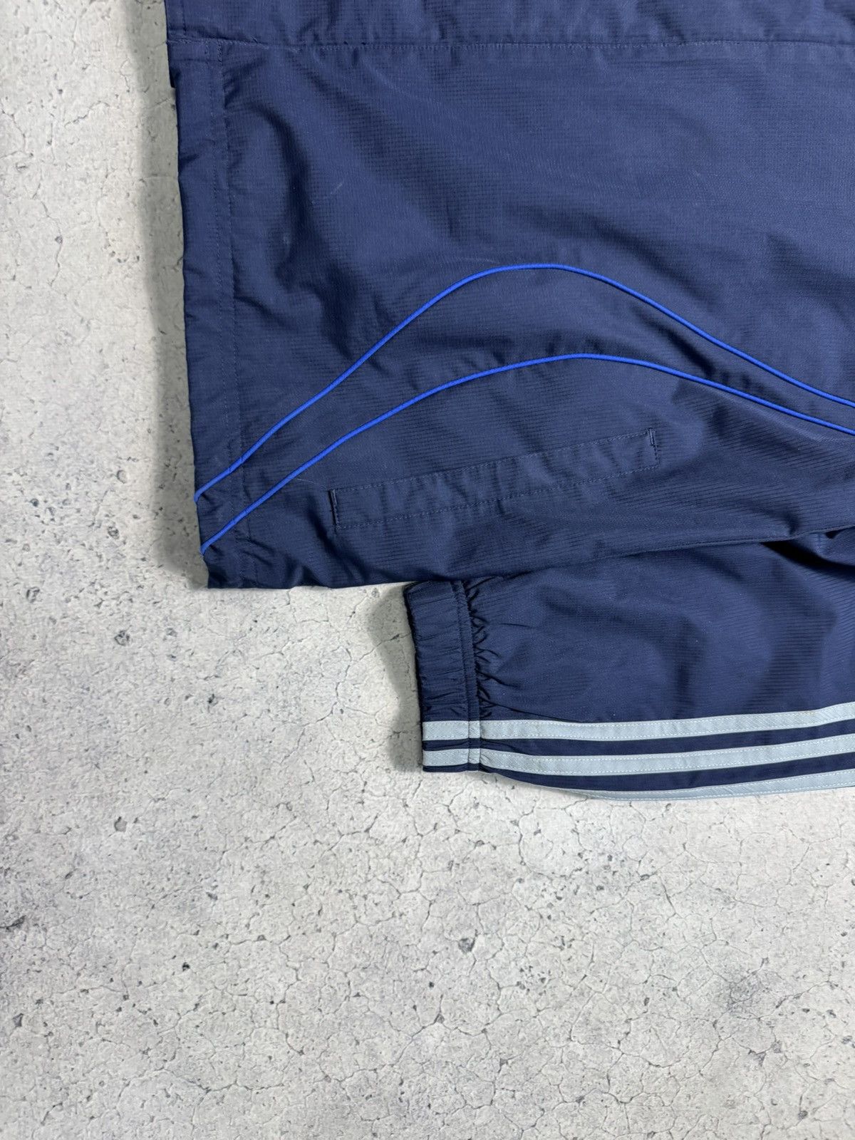 Adidas Adidas FC Chelsea Y2K Nylon Football Jacket Vintage Size US L / EU 52-54 / 3 - 4 Thumbnail