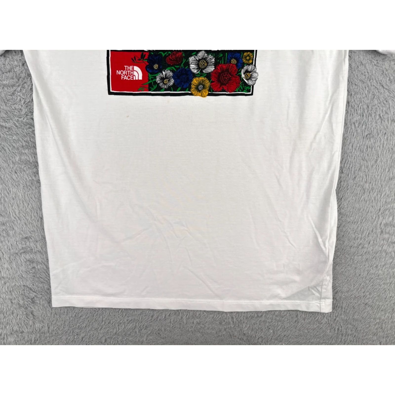 The North Face The North Face Shirt Men M White Floral Crew Cotton Blend Logo All Seasons T-Shirt Outdoors Mens Size US M / EU 48-50 / 2 - 5 Thumbnail