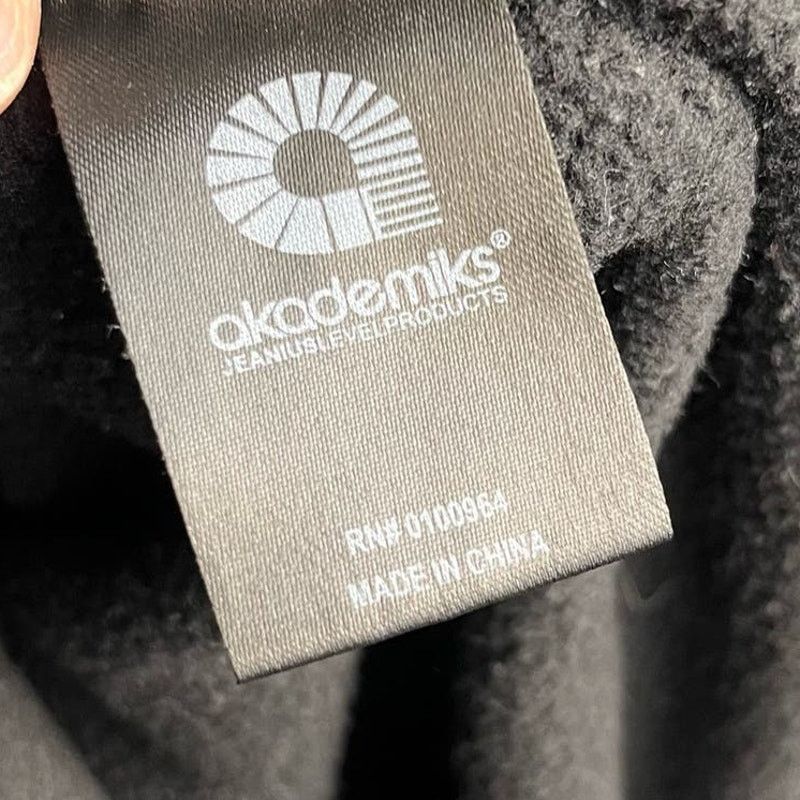 Akademiks Vintage Y2K Akademiks Streetwear Puffy Graphic Hoodie P-11 Size US L / EU 52-54 / 3 - 8 Thumbnail