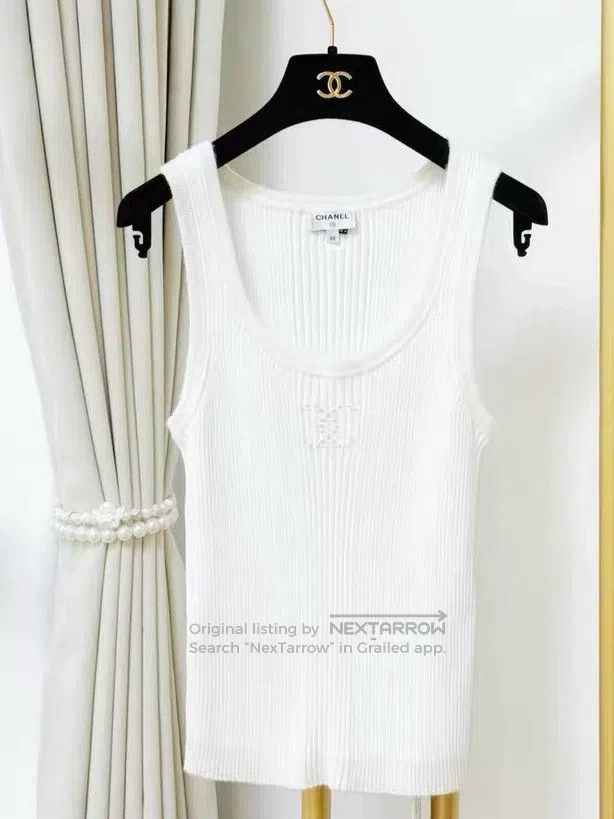 Chanel Chanel 25C white hollow double C vertical striped knitted Size S / US 4 / IT 40 - 8 Thumbnail