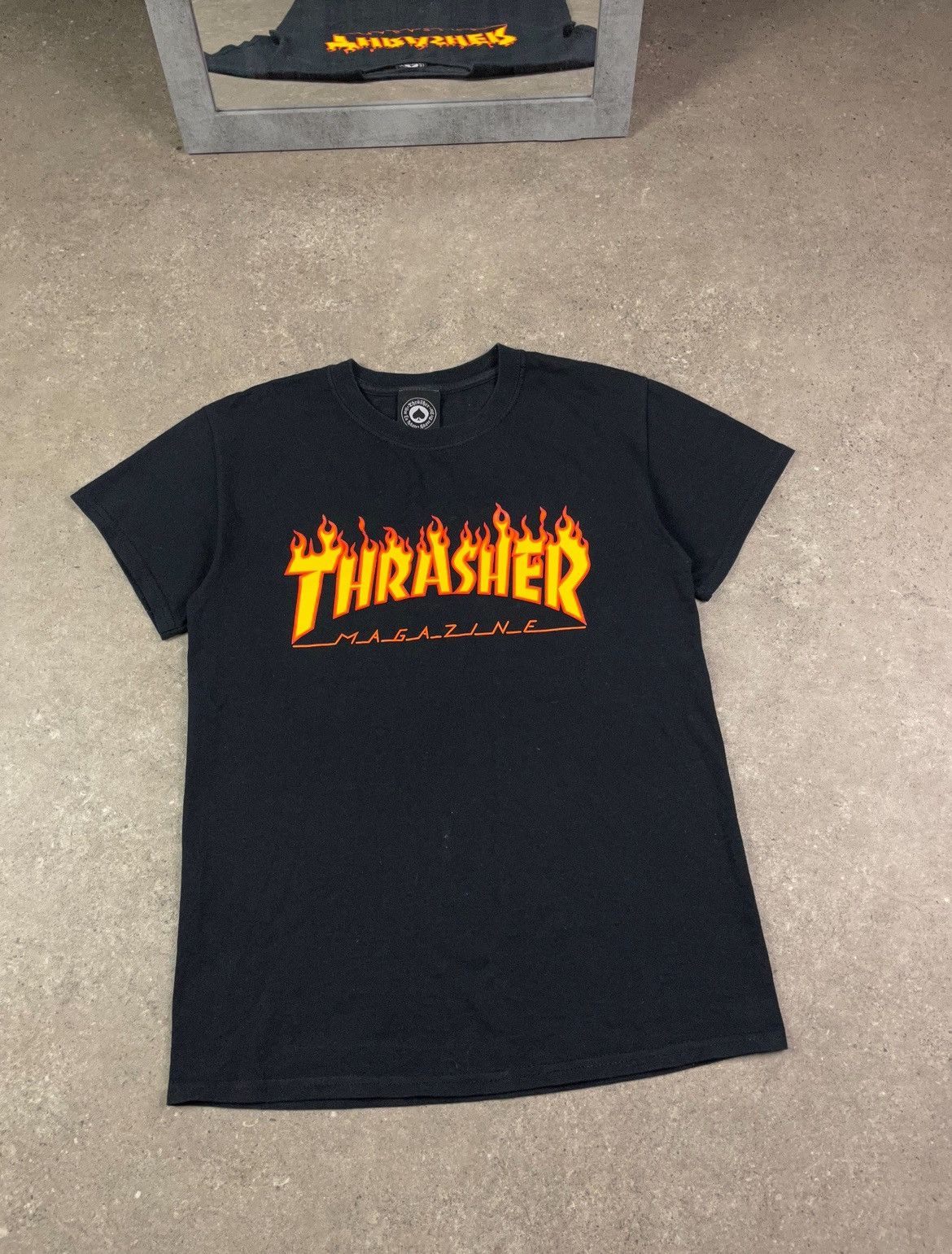 Thrasher × Vintage Vintage Thrasher Y2K Classic Flame T Shirt Size US S / EU 44-46 / 1 - 1 Thumbnail