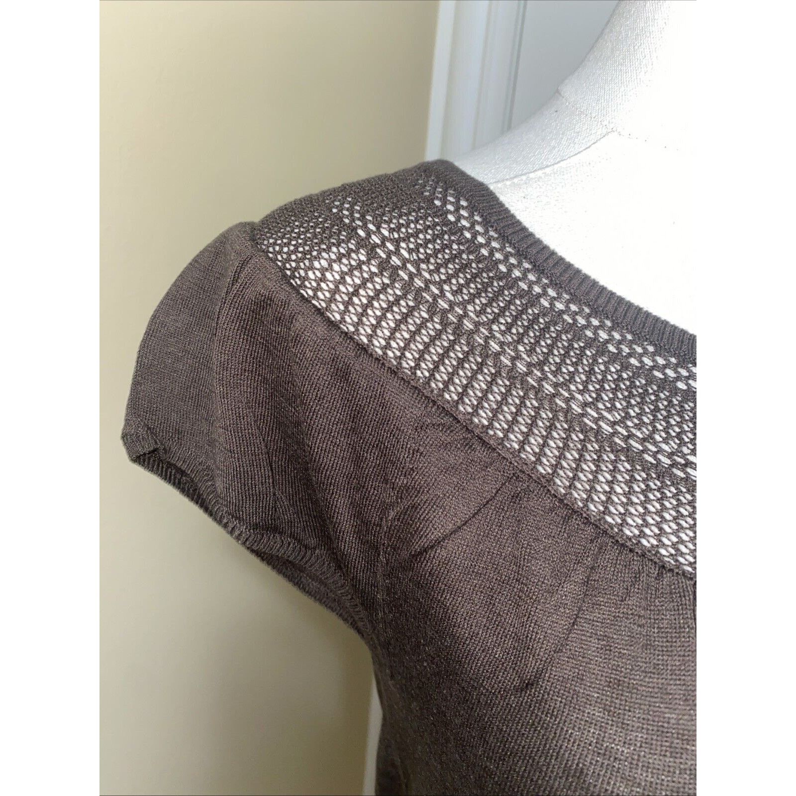 Elie Tahari Elie Tahari Brown Silk Blend Cap Sleeve Top Blouse Small Size S / US 4 / IT 40 - 2 Thumbnail