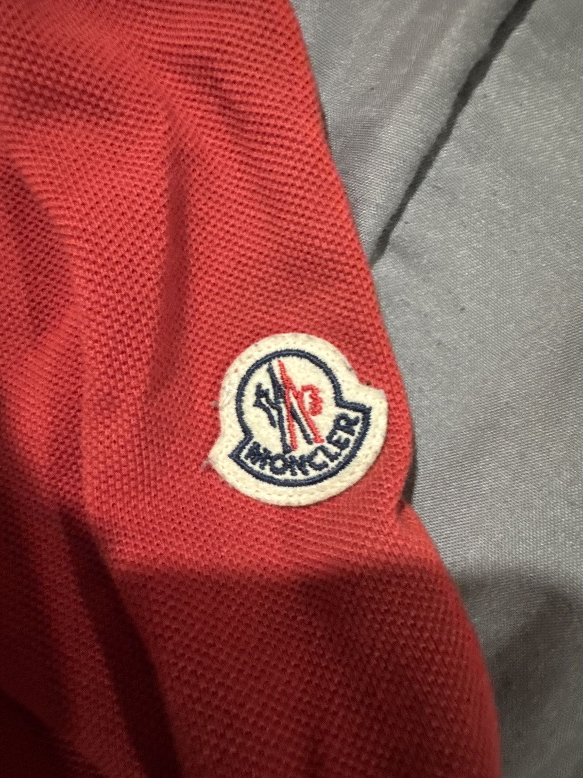Moncler red moncler polo Size US M / EU 48-50 / 2 - 3 Thumbnail