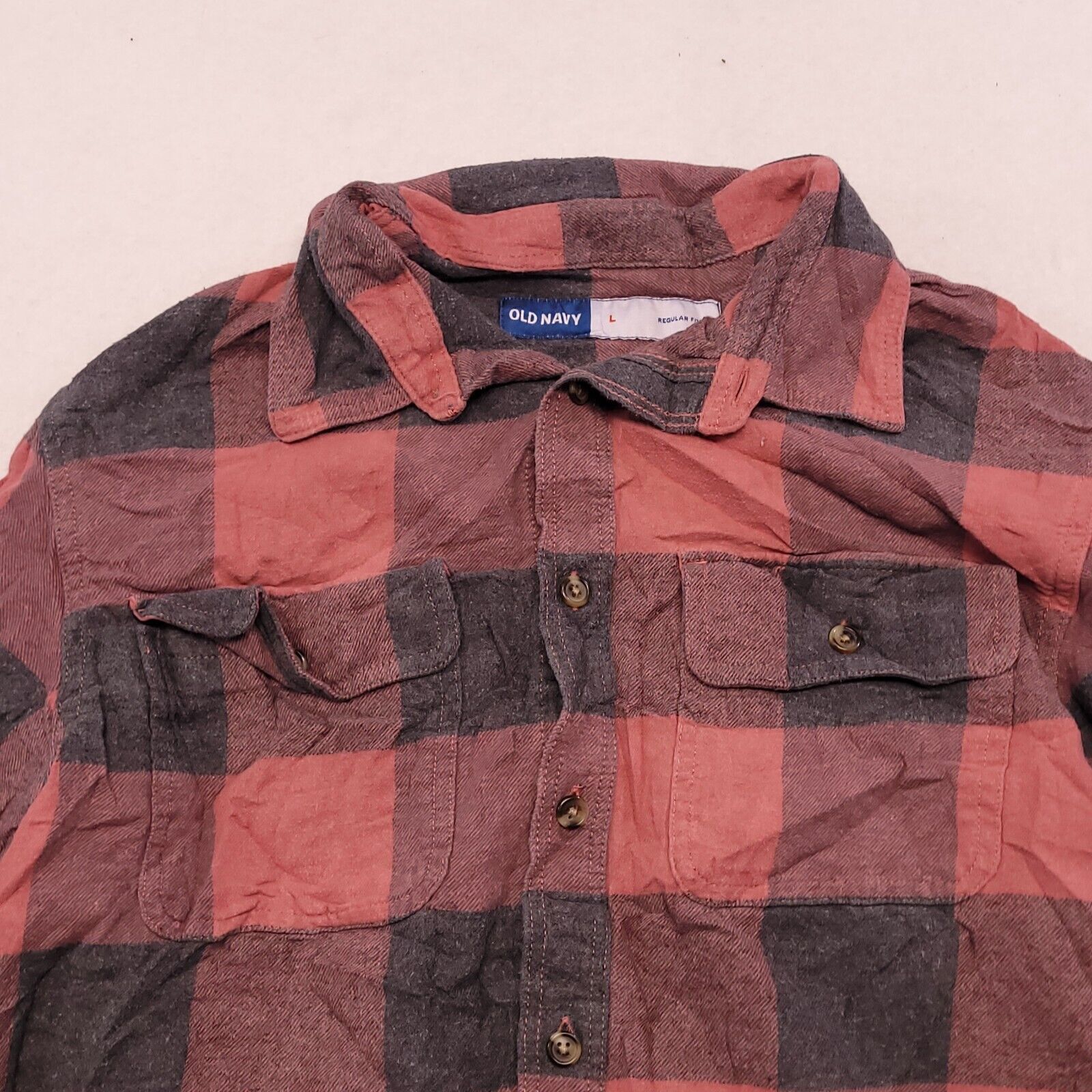 Old Navy Old Navy Buffalo Check Flannel Shirt Mens Size Large L Red Size US L / EU 52-54 / 3 - 1 Thumbnail