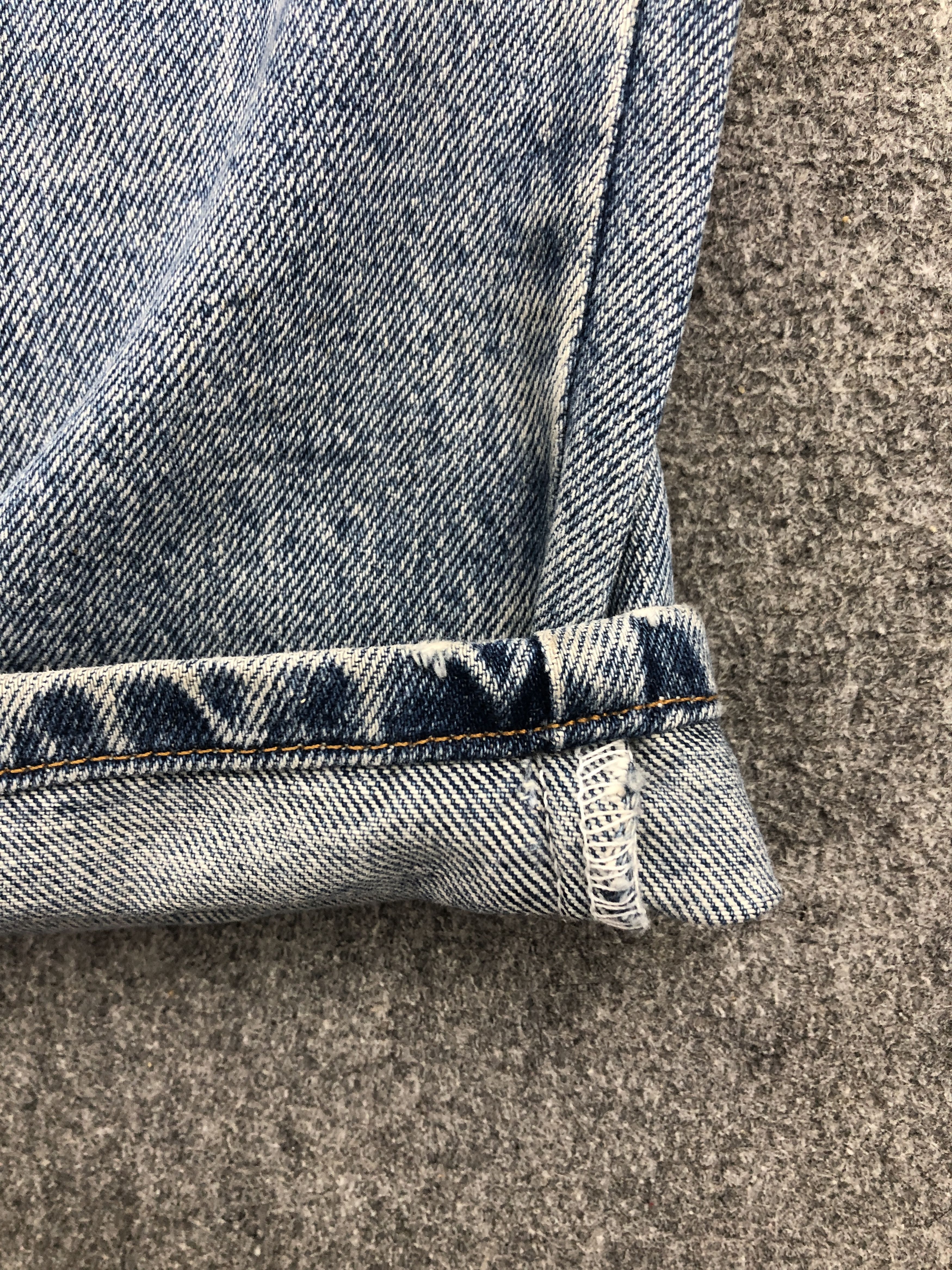 Calvin Klein Vintage Calvin Klein Faded Blue Jeans 34x30.5 S0024 Size US 34 / EU 50 - 13 Thumbnail