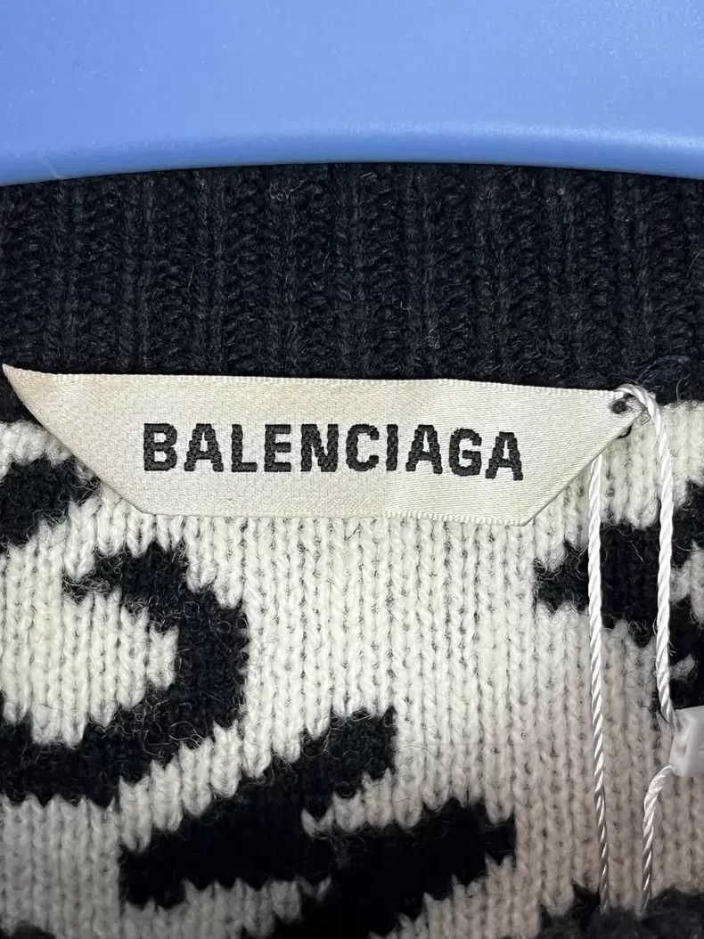 Balenciaga Balenciaga Year of the Ox Logo Sweater Size US L / EU 52-54 / 3 - 3 Thumbnail