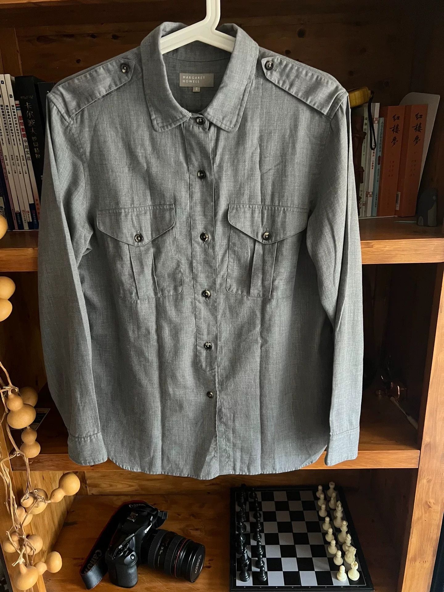 Margaret Howell Margaret Howell Gray Horn Button Work Shirt Size US M / EU 48-50 / 2 - 4 Thumbnail