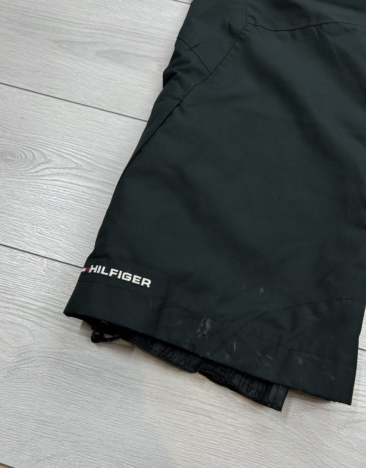 Tommy Hilfiger × Vintage Tommy Hilfiger Vintage Ski Pant Black Size XL Size US 36 / EU 52 - 9 Thumbnail