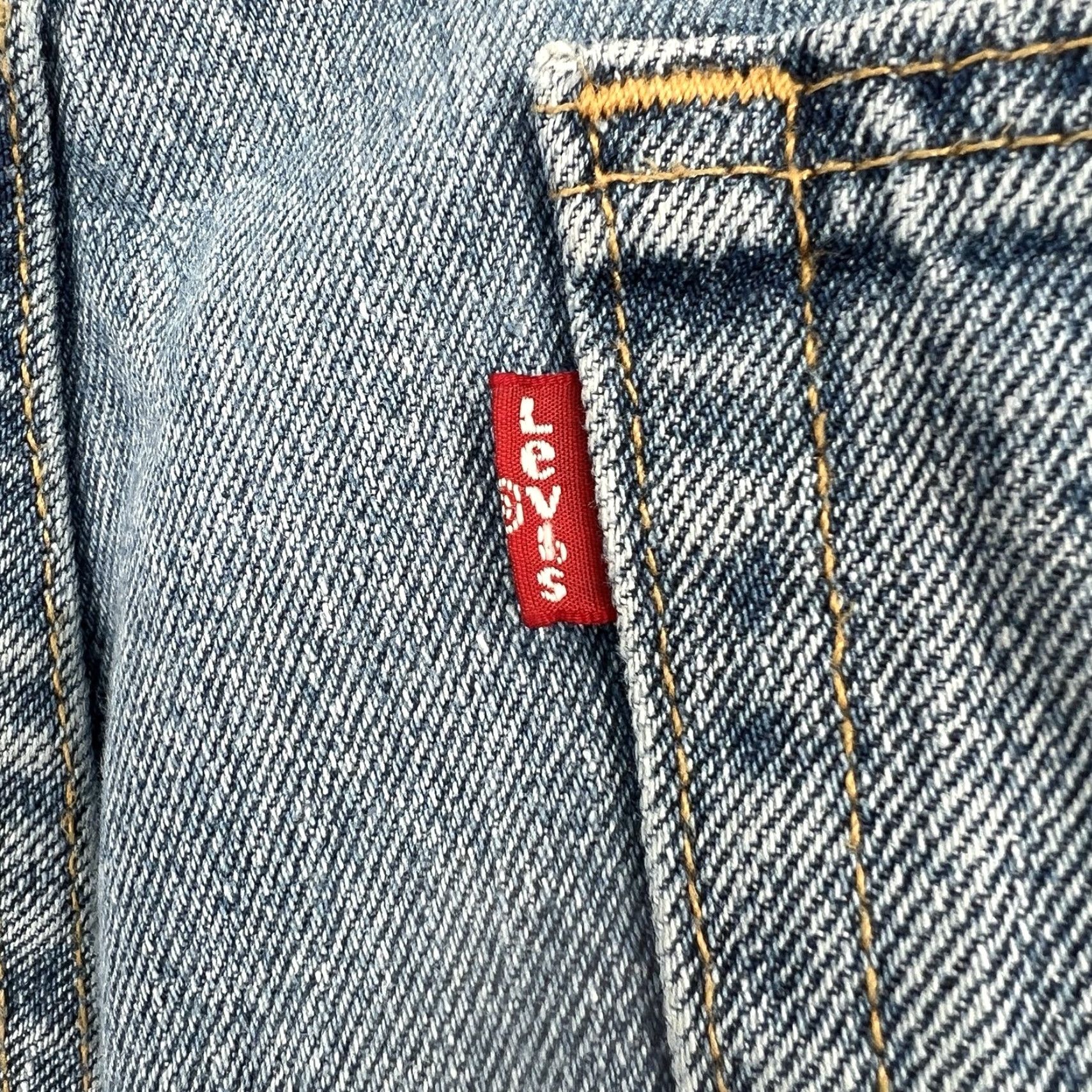 Levi's Levi's 550 Jeans Mens 36x30 Blue Relaxed Tapered Denim Medium Wash Casual Size US 36 / EU 52 - 3 Thumbnail
